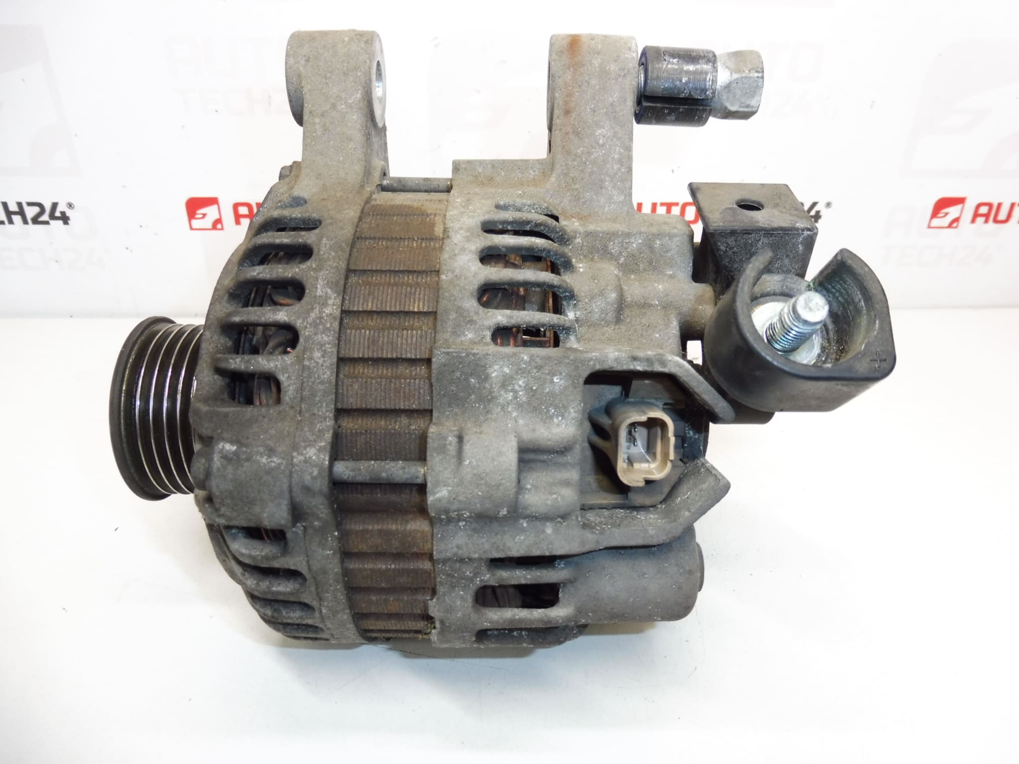 Korišteni alternator za Mitsubishi CL7, Citroën/Peugeot 9638544180 57056C - Slika 2