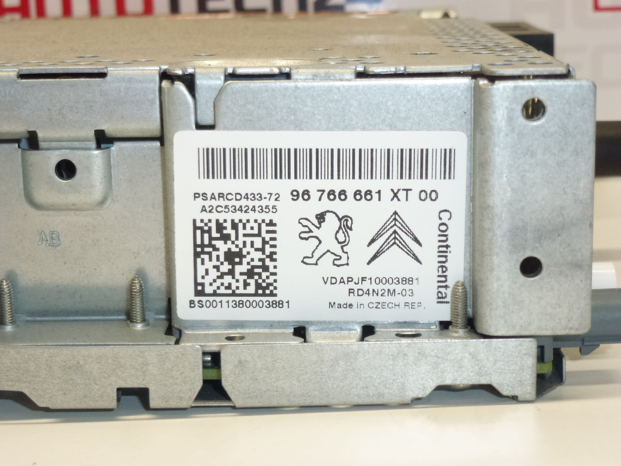Radio Citroën Peugeot RT3-B5-N3 96766661XT 16077577XT - Slika 2