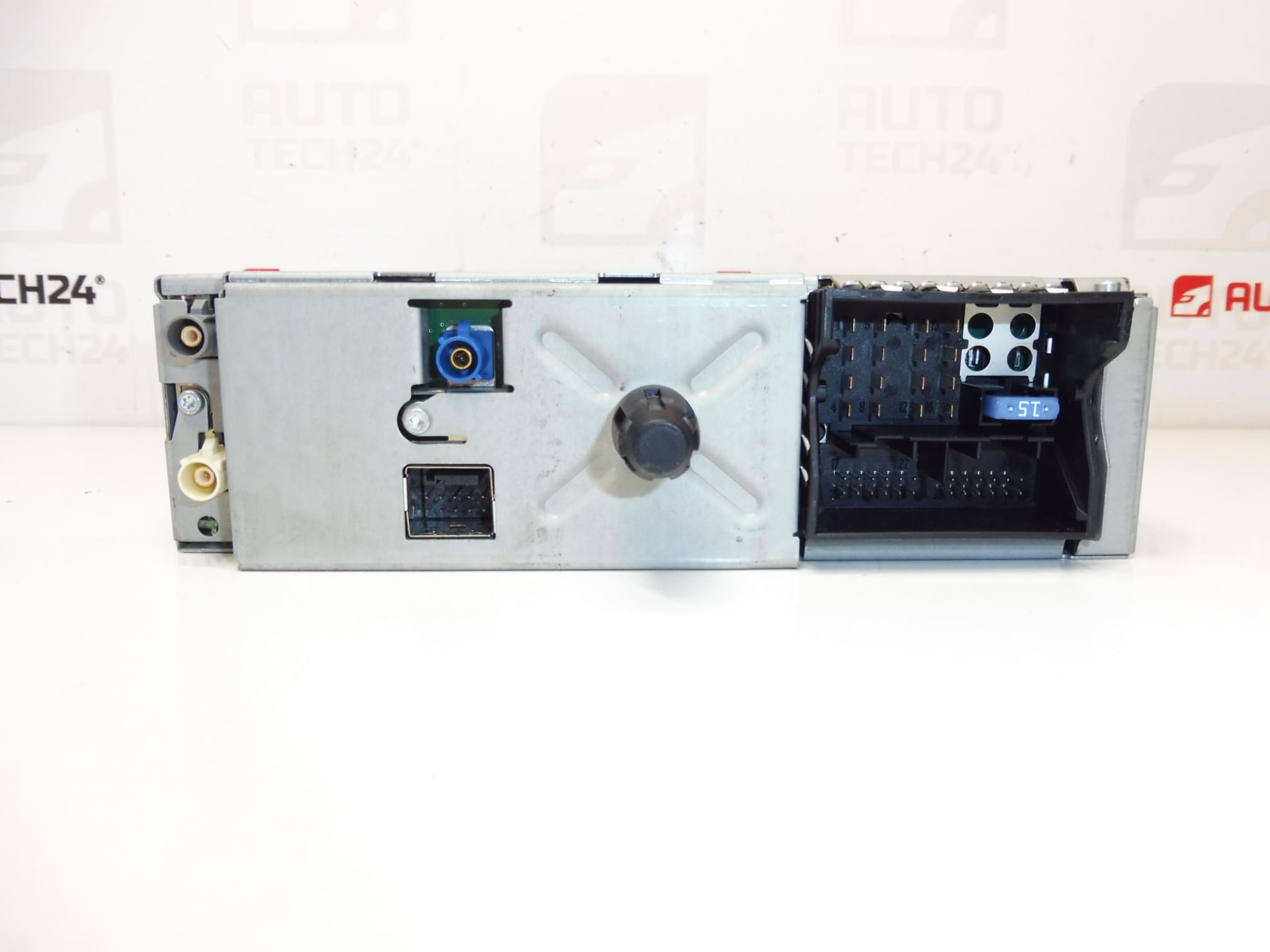 Automobilski radio Harman Becker RNEG 96751717XT 16064748XT 16095886XT - Slika 2