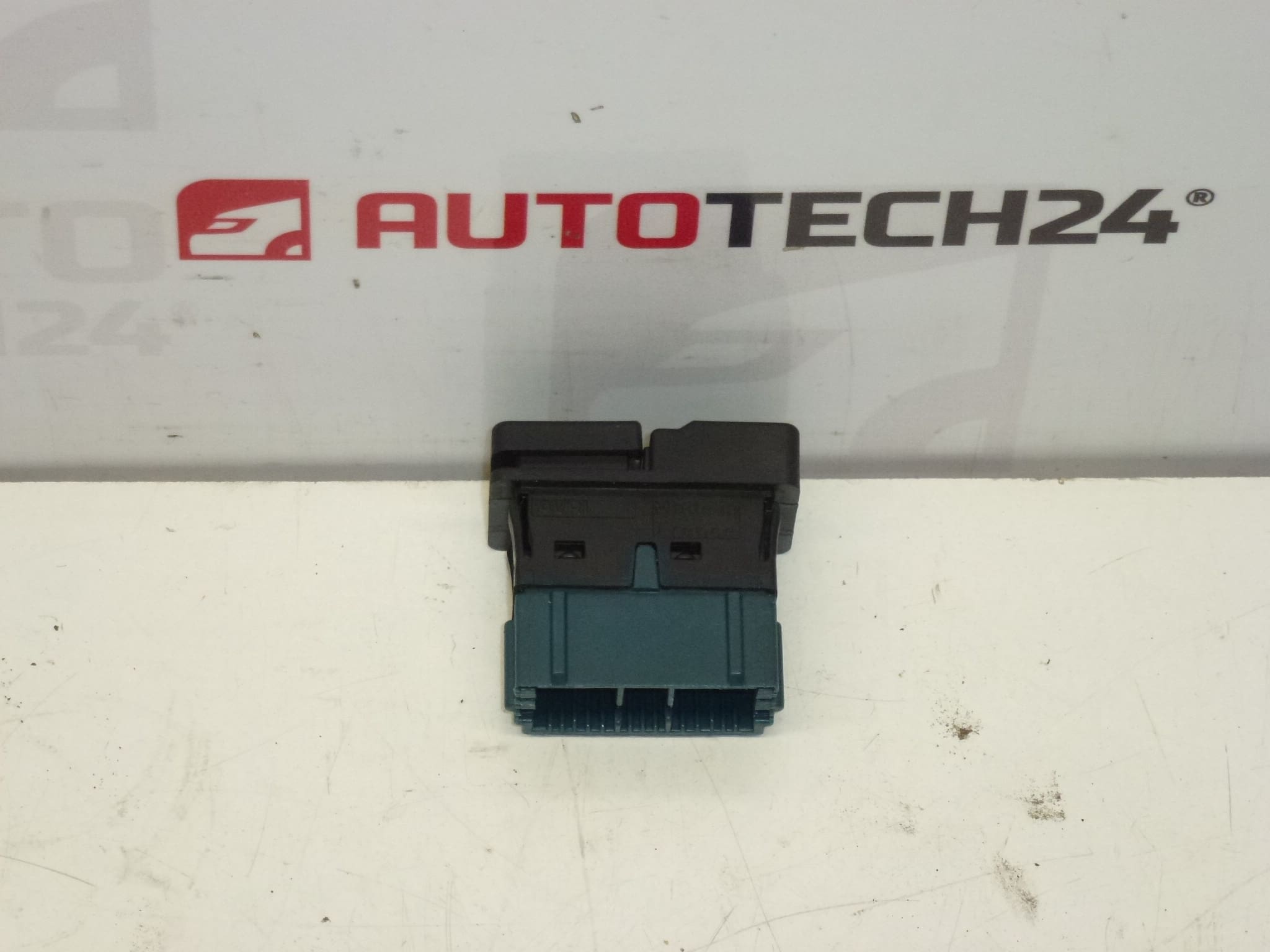 Zaključavanje stražnjih prozora Citroën Peugeot 6552ZK - Slika 2