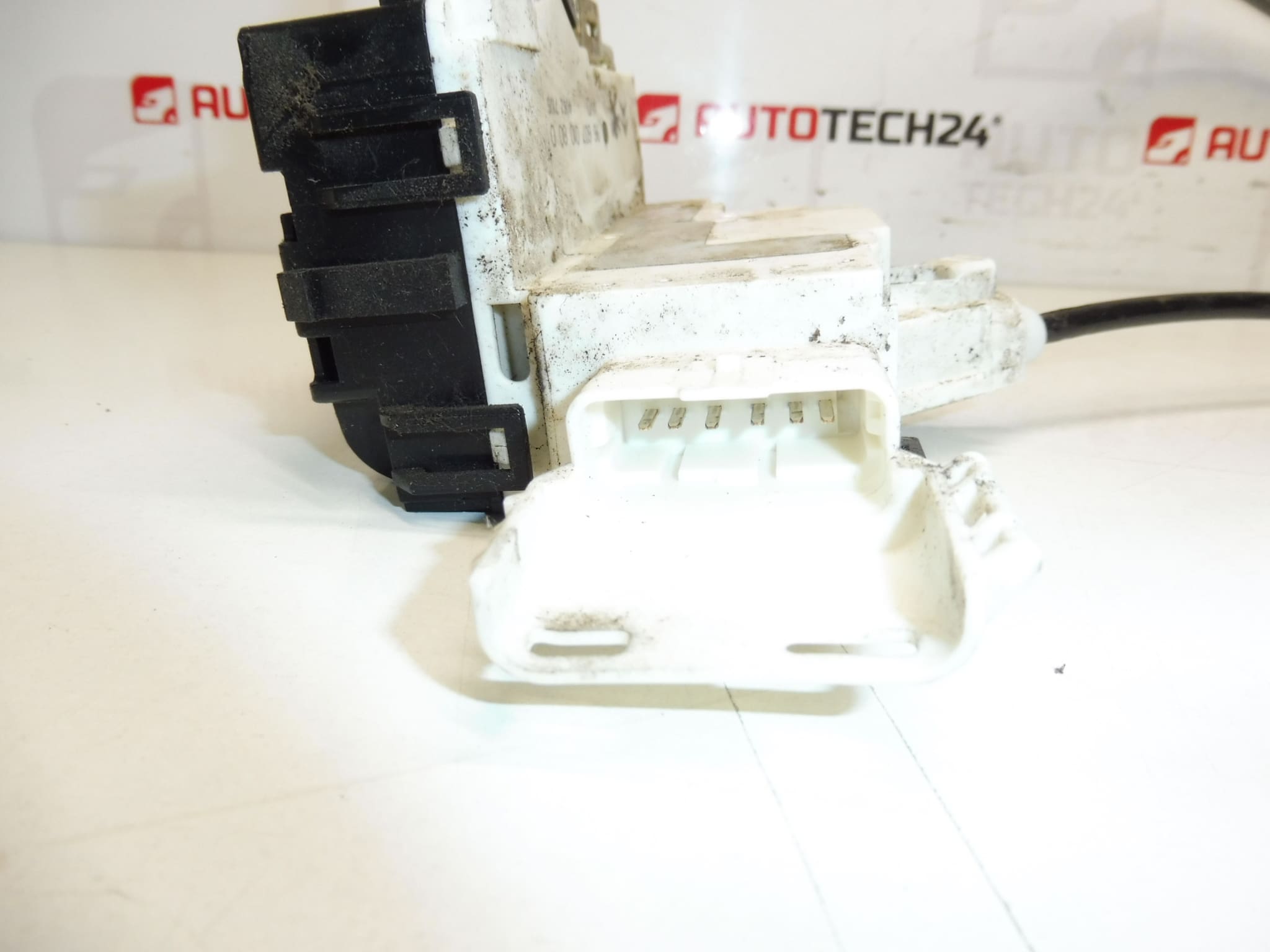 Brava vrata suvozača Peugeot 1007 9646010280 9660701080 9681333880 9136AP - Slika 2