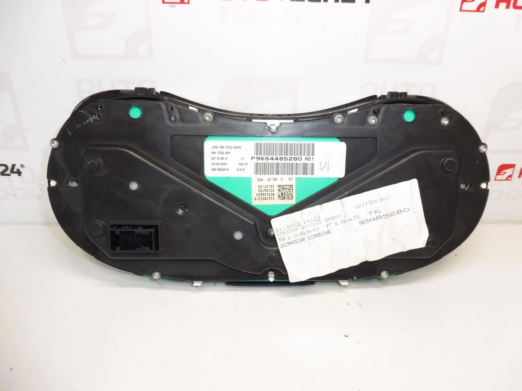 Tahometar kilometraža 272420 km Peugeot 307 9654485280 6106N4 - Slika 2