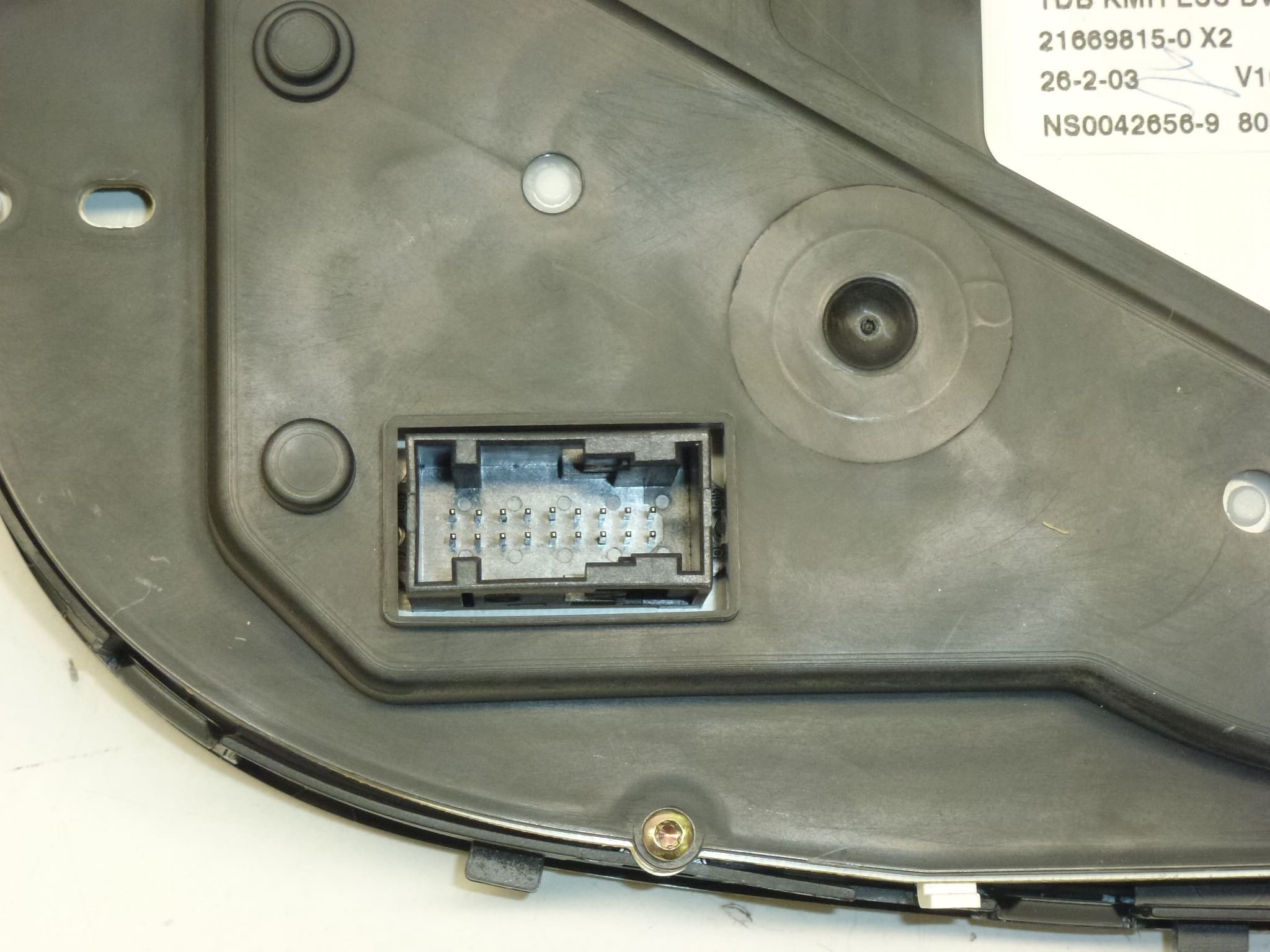 Tachometar Peugeot 307 182 tisuća km 9645768480 6103F7 - Slika 2