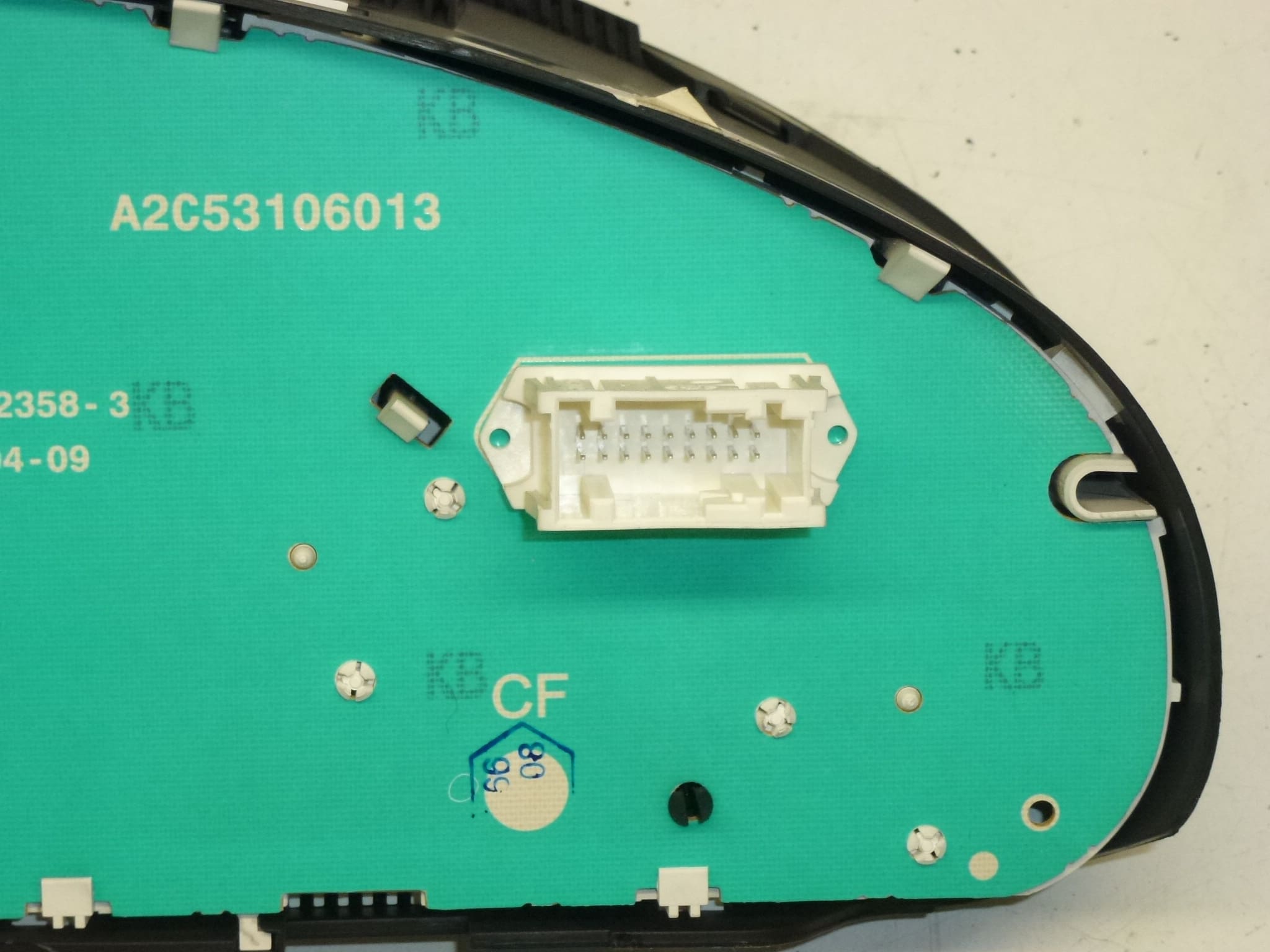 Tahometar Peugeot 407 s kilometražom 280000 km 9664690380 610395 - Slika 2