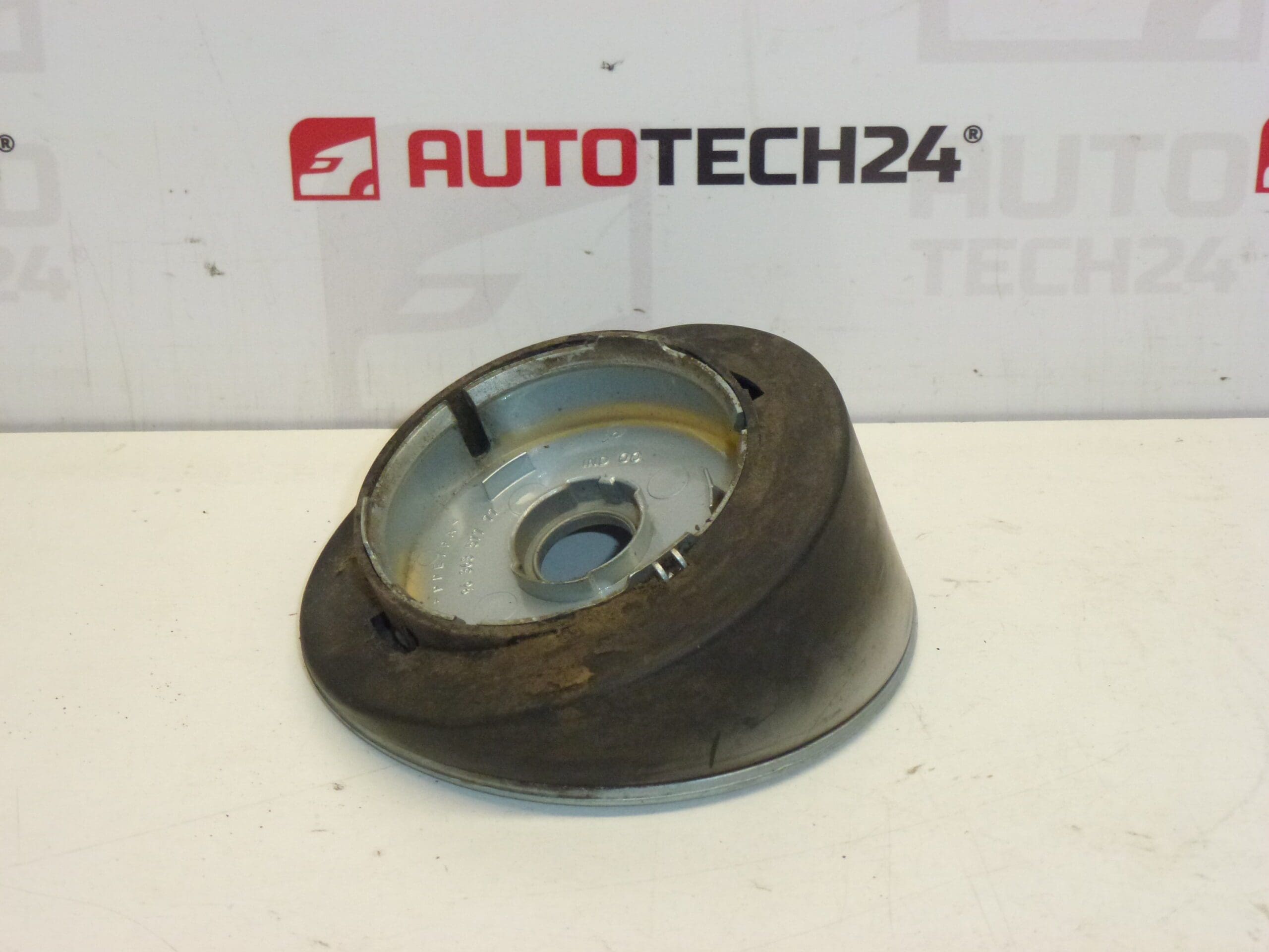 Poklopac spremnika goriva Citroën Berlingo Peugeot Partner 9636357777 EYLC - Slika 2