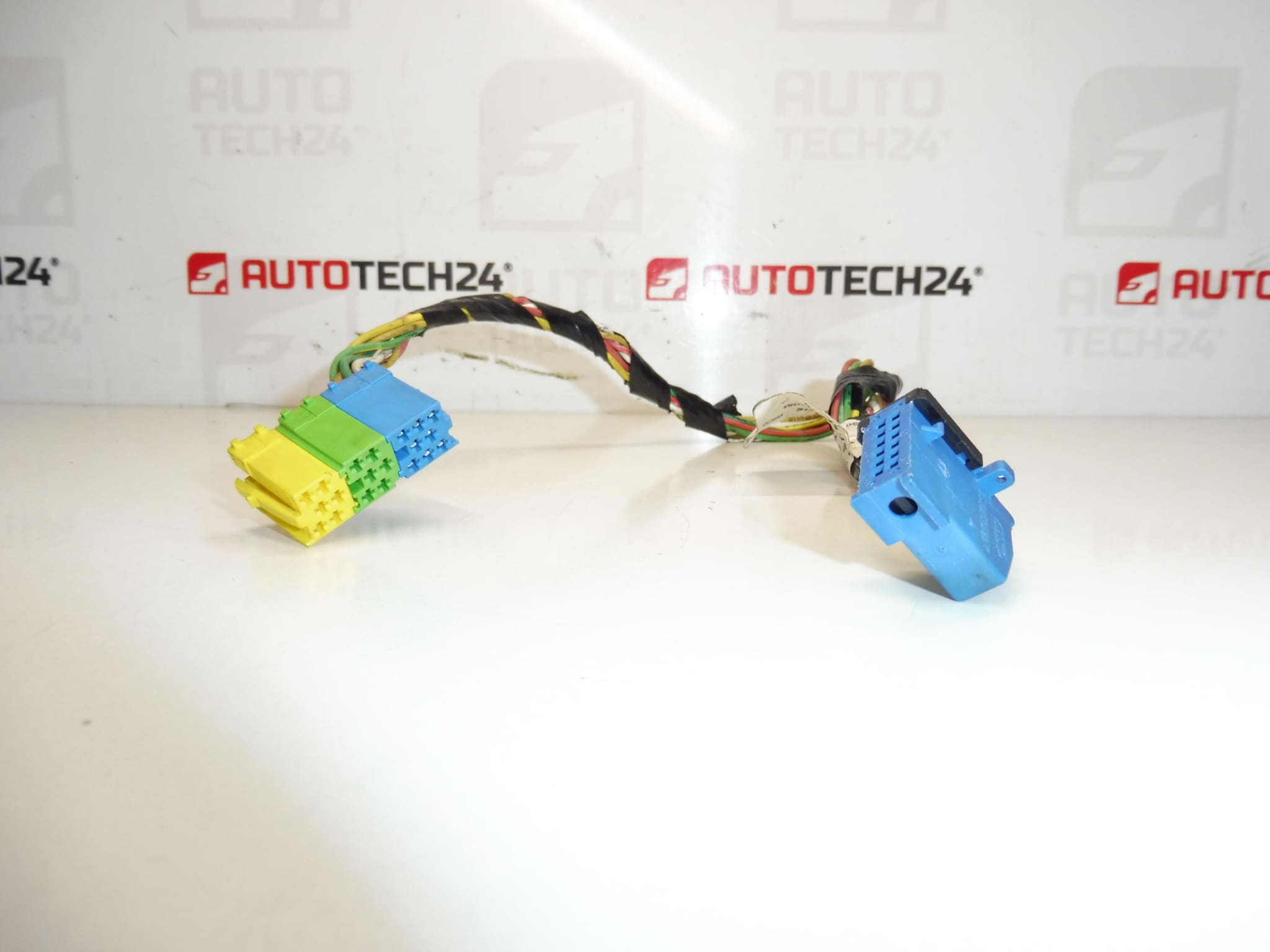 Komplet prijenosnog CD uređaja Citroën Peugeot 9642532680 - Slika 2