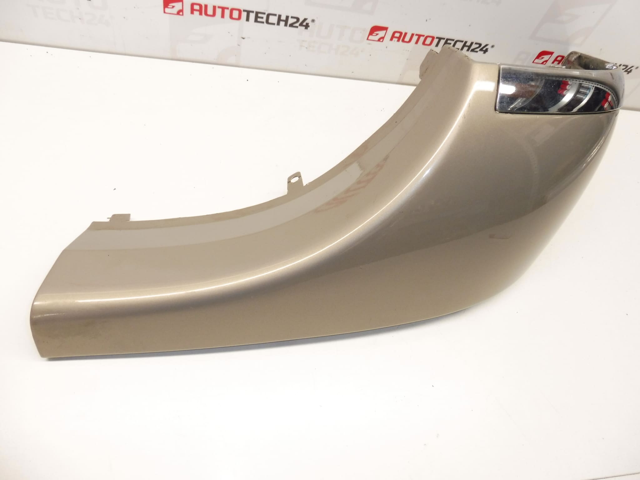 Desna cijev sa kromiranim zadnjim ograničivačem Citroën Xsara Picasso KDDC 7452CT - Slika 2