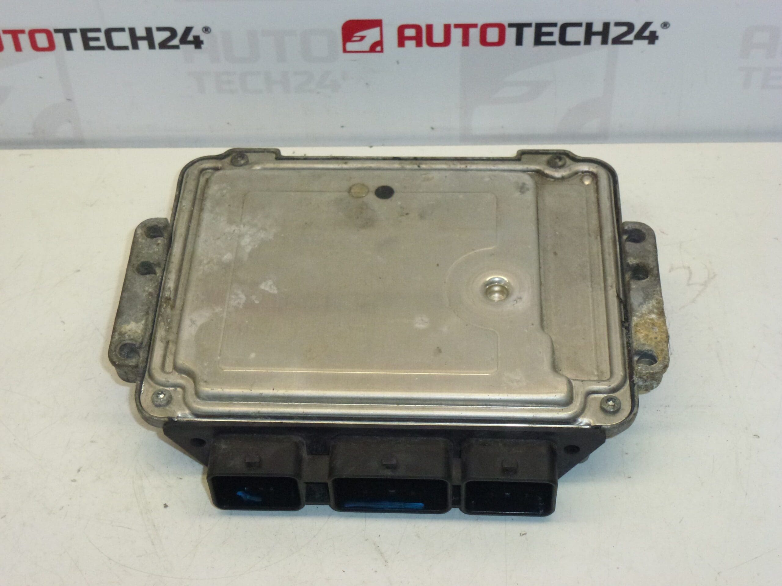 ECU Bosch EDC16C34 Peugeot 206 0281011560 9659823880 1939QJ - Slika 2