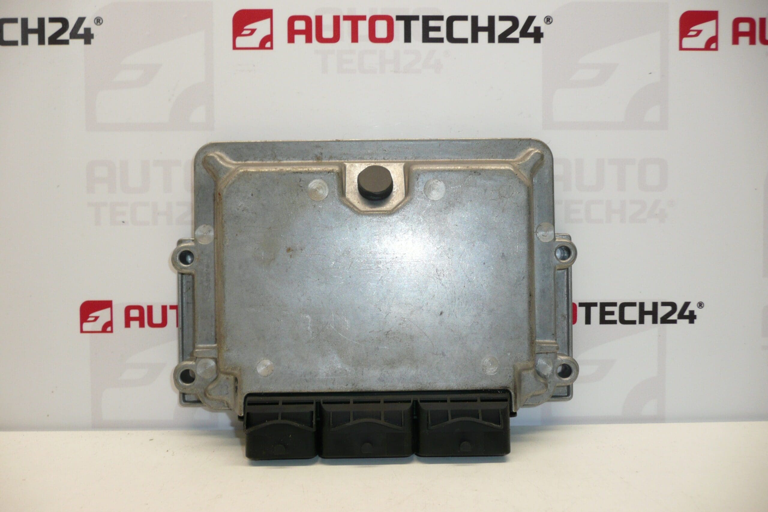 ECU Bosch ME7.4.6 0261206419 - Slika 2