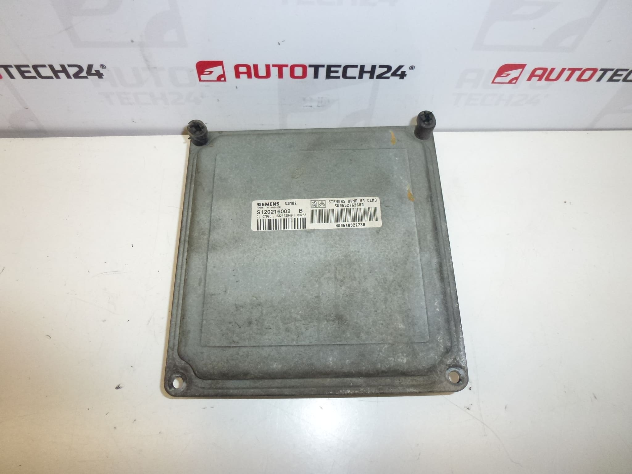 ECU senzorski pogon Citroën Peugeot 9640922780 S120216002 B 2529J9