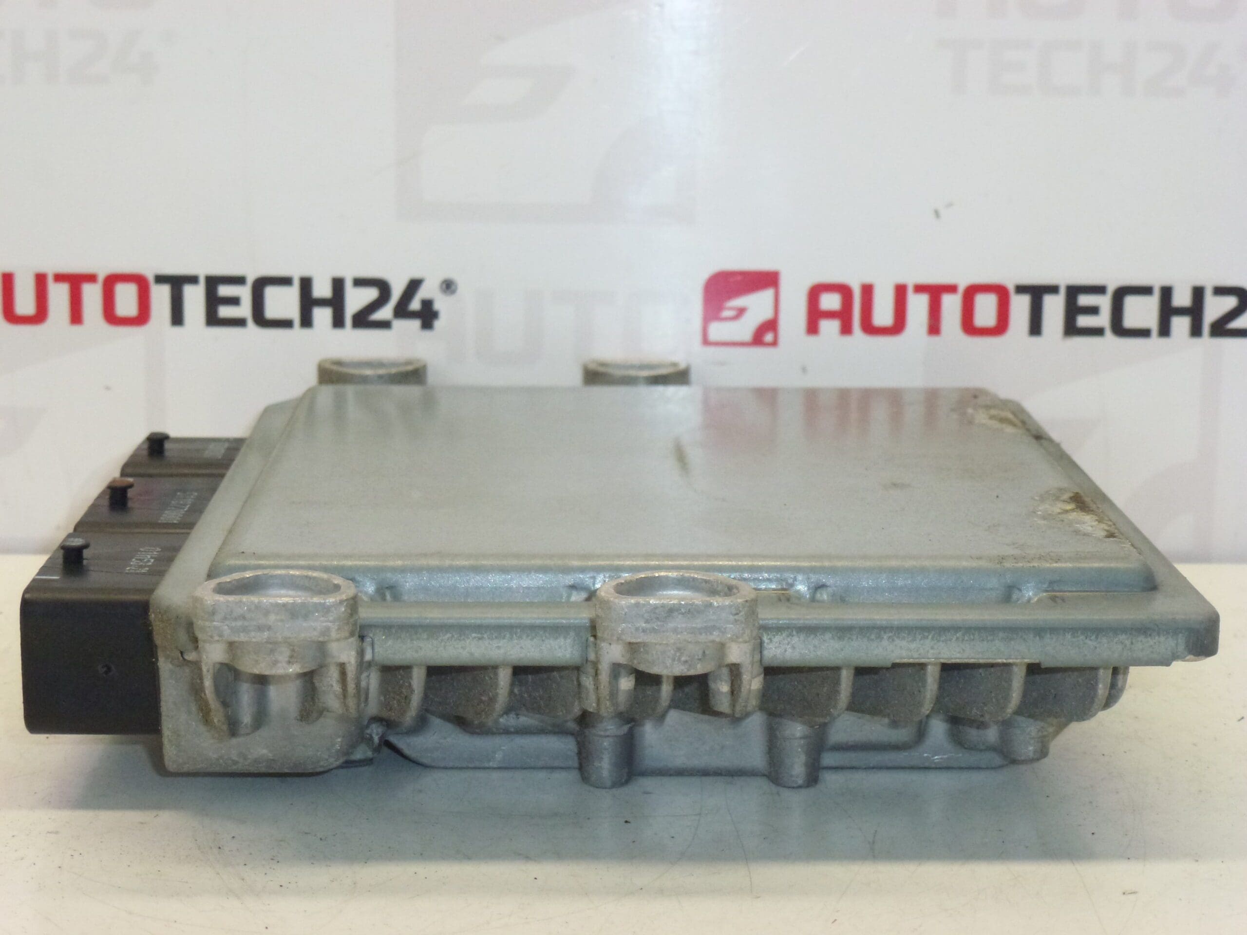 ECU Siemens VDO SID803A 5WS40615C-T 9661642180 - Slika 2