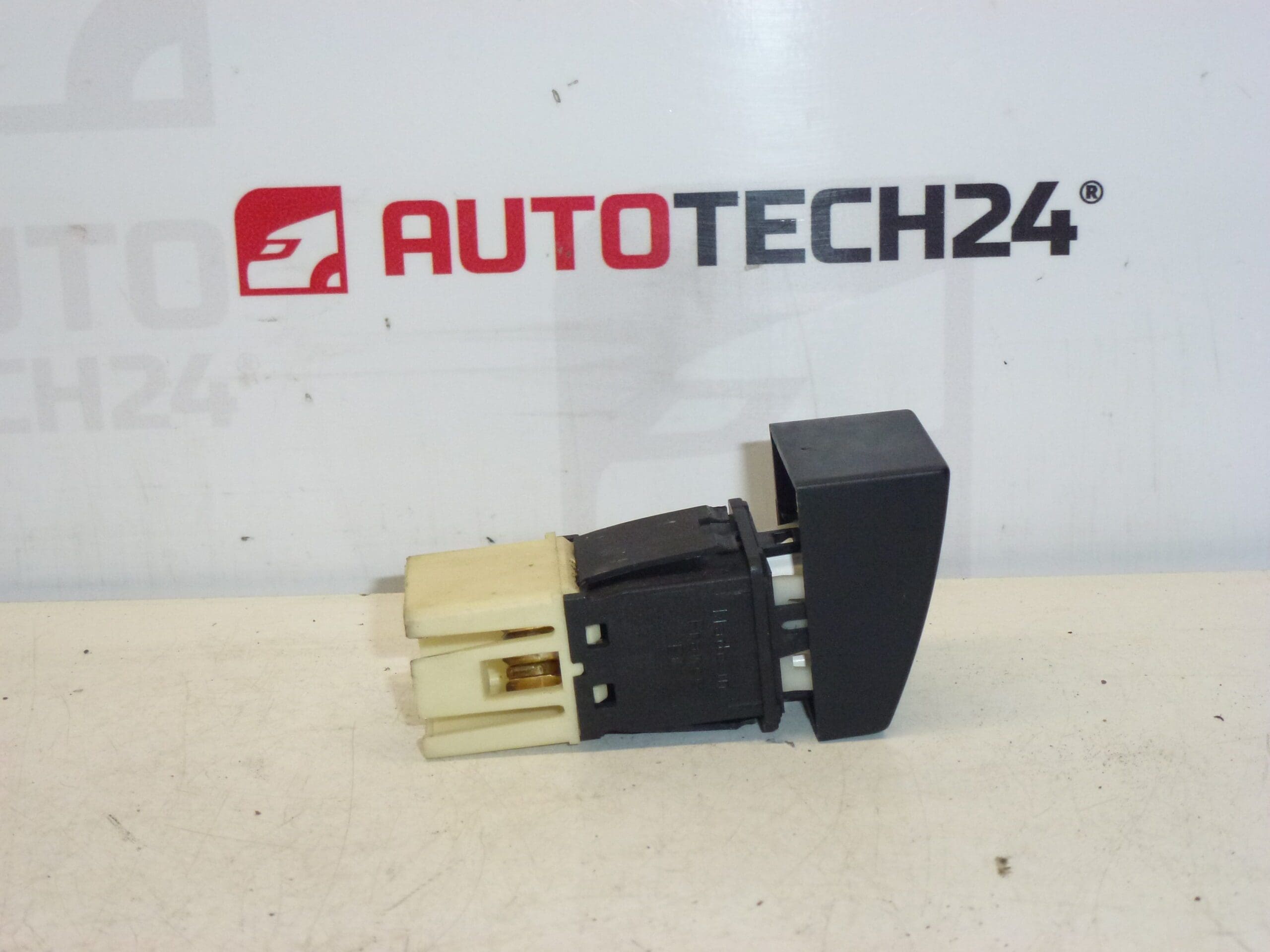 ESP prekidač Peugeot 406 6554K6 - Slika 2