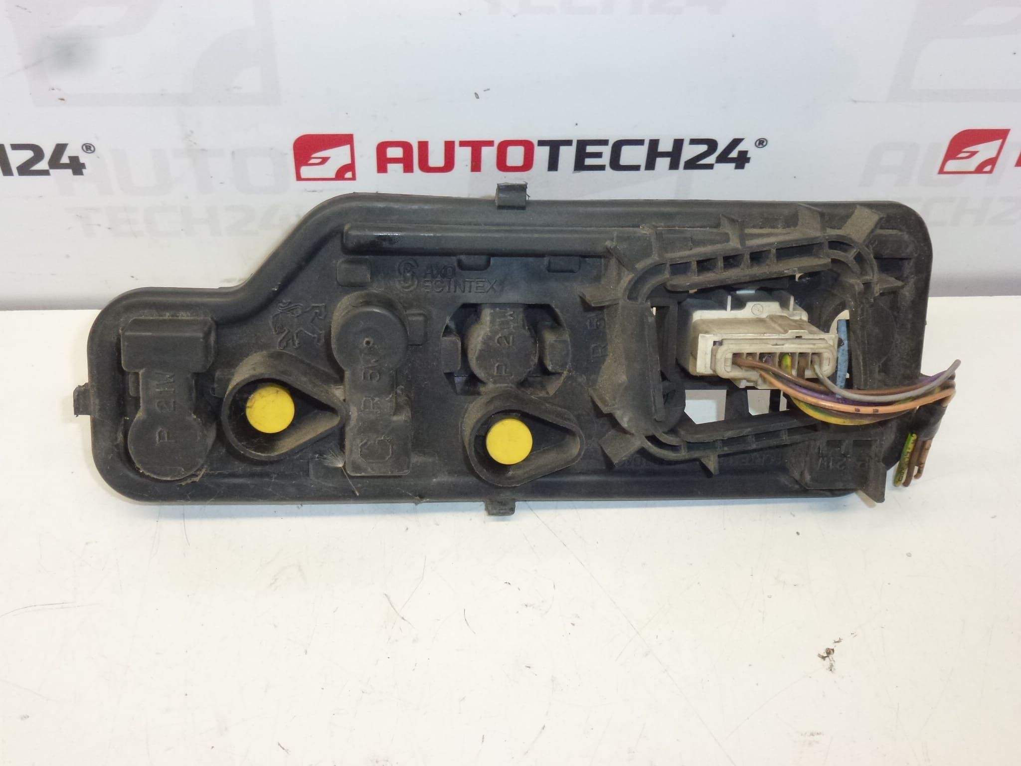 Lijeva stražnja svjetiljka za Peugeot 307 SW 6350X2 6350X3 - Slika 2