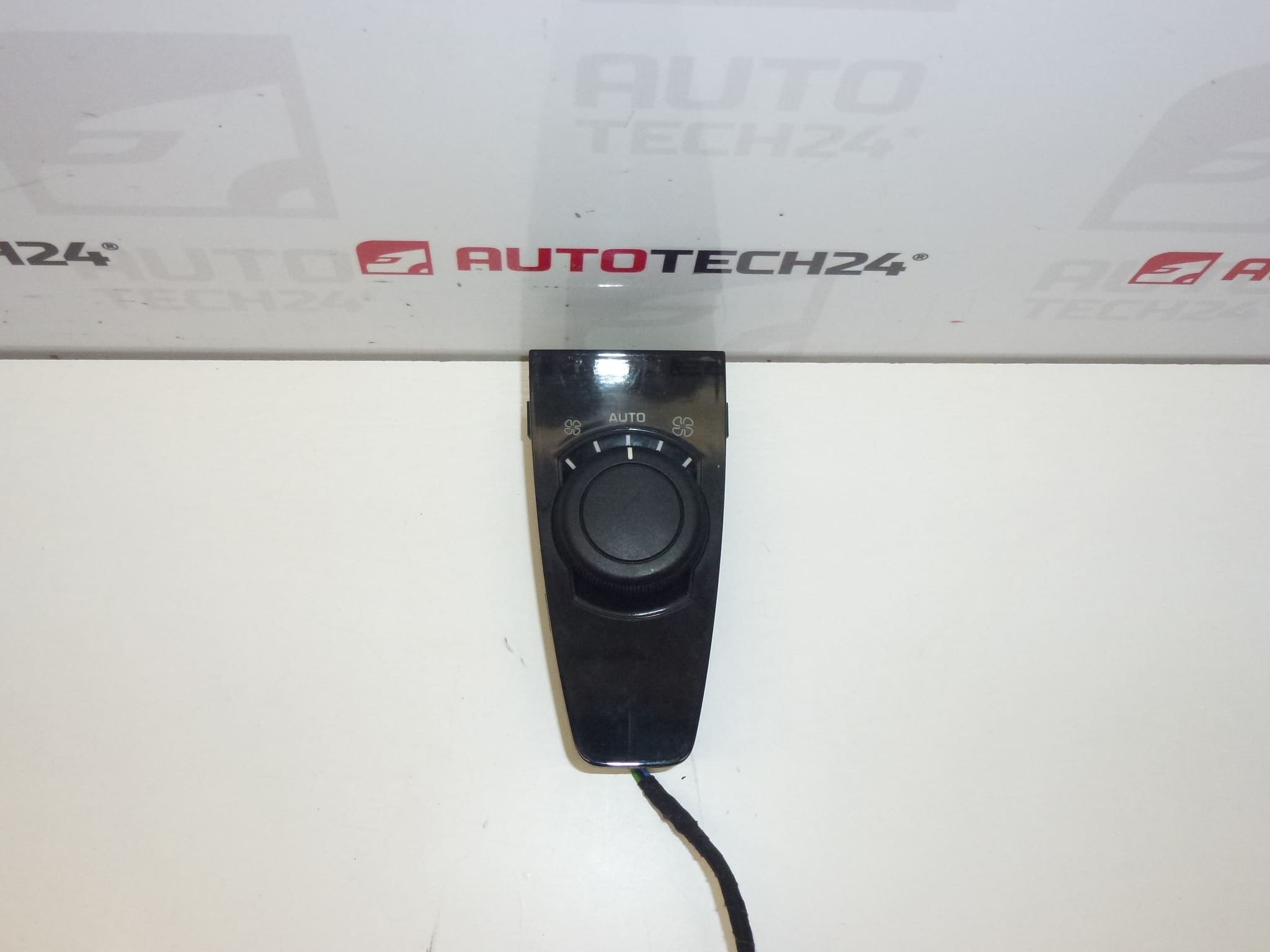Kontrola klima uređaja Citroën C4 Picasso 9659796977 6451XH