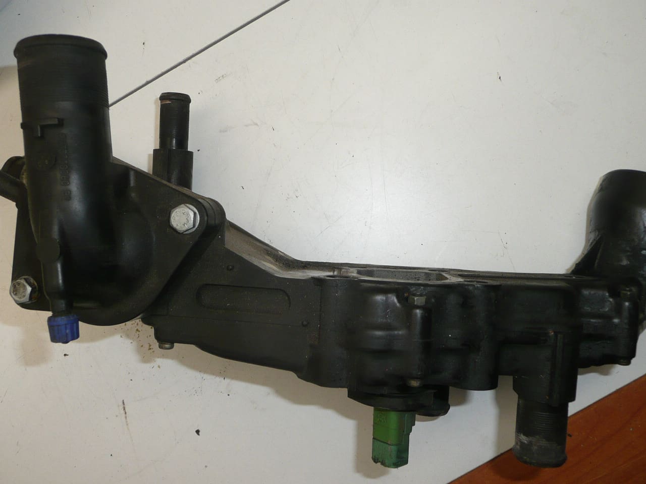 Kućište termostata Citroën Peugeot 2.0 HDI 9643212280 1336W7 - Slika 2