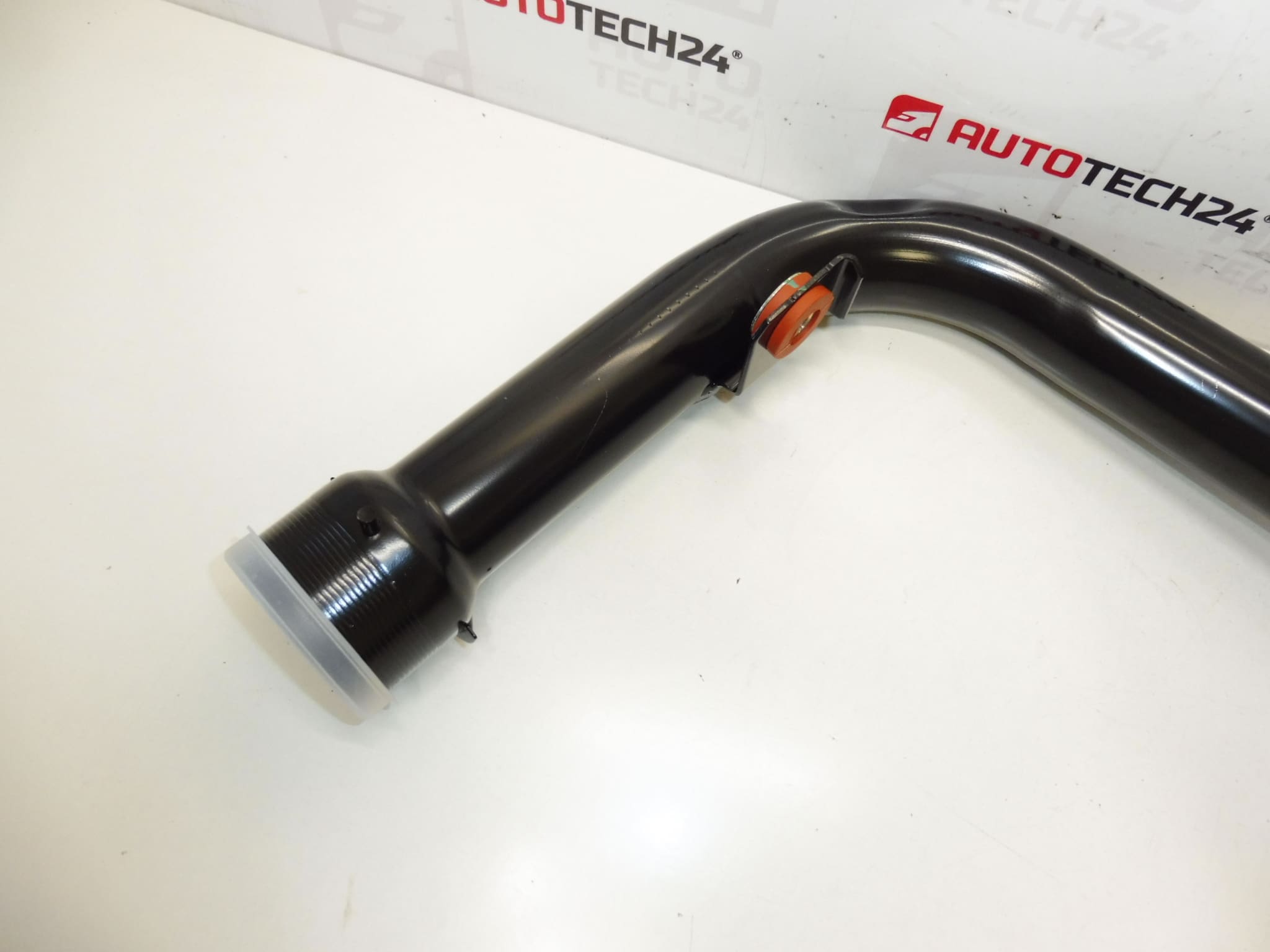Nova priključna cijev turbopunjača Citroën Peugeot 2.2 HDI 1606660380 - Slika 2