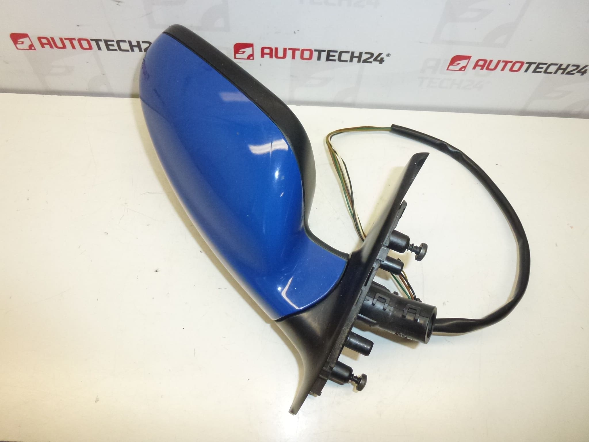 Desno ogledalo Peugeot 307 EGJB 8149AX - Slika 2