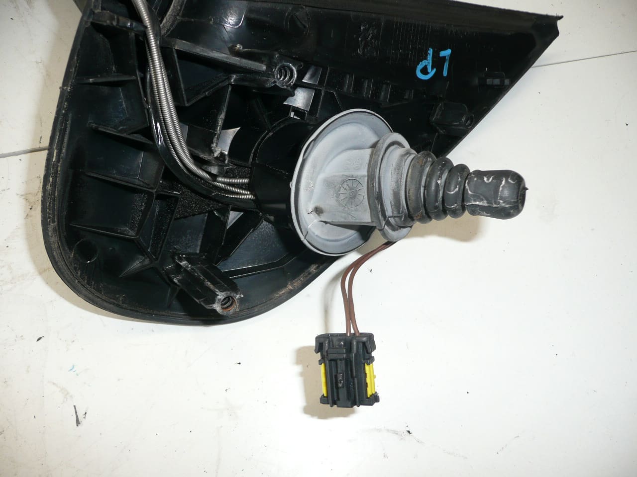 Lijevo ogledalo Peugeot 206 8153KK 8154JA - Slika 2