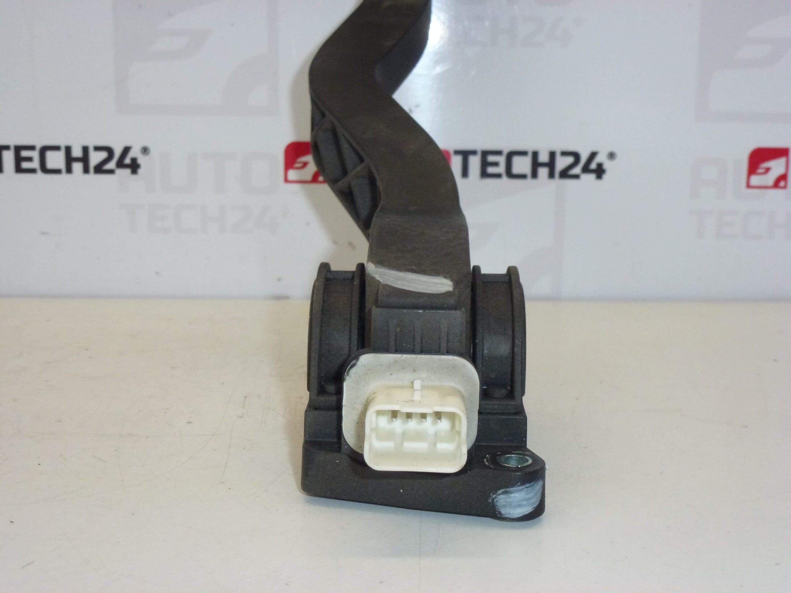 Citroën Peugeot Bosch 0280752251 9646702180 plinska papučica - Slika 2