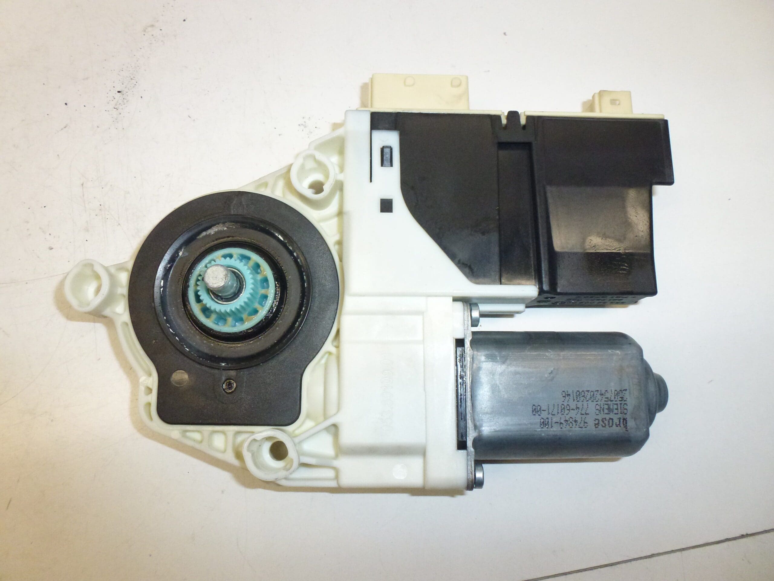 Motor lijevog prednjeg podizača stakla Peugeot 307 CC 9221CL - Slika 2