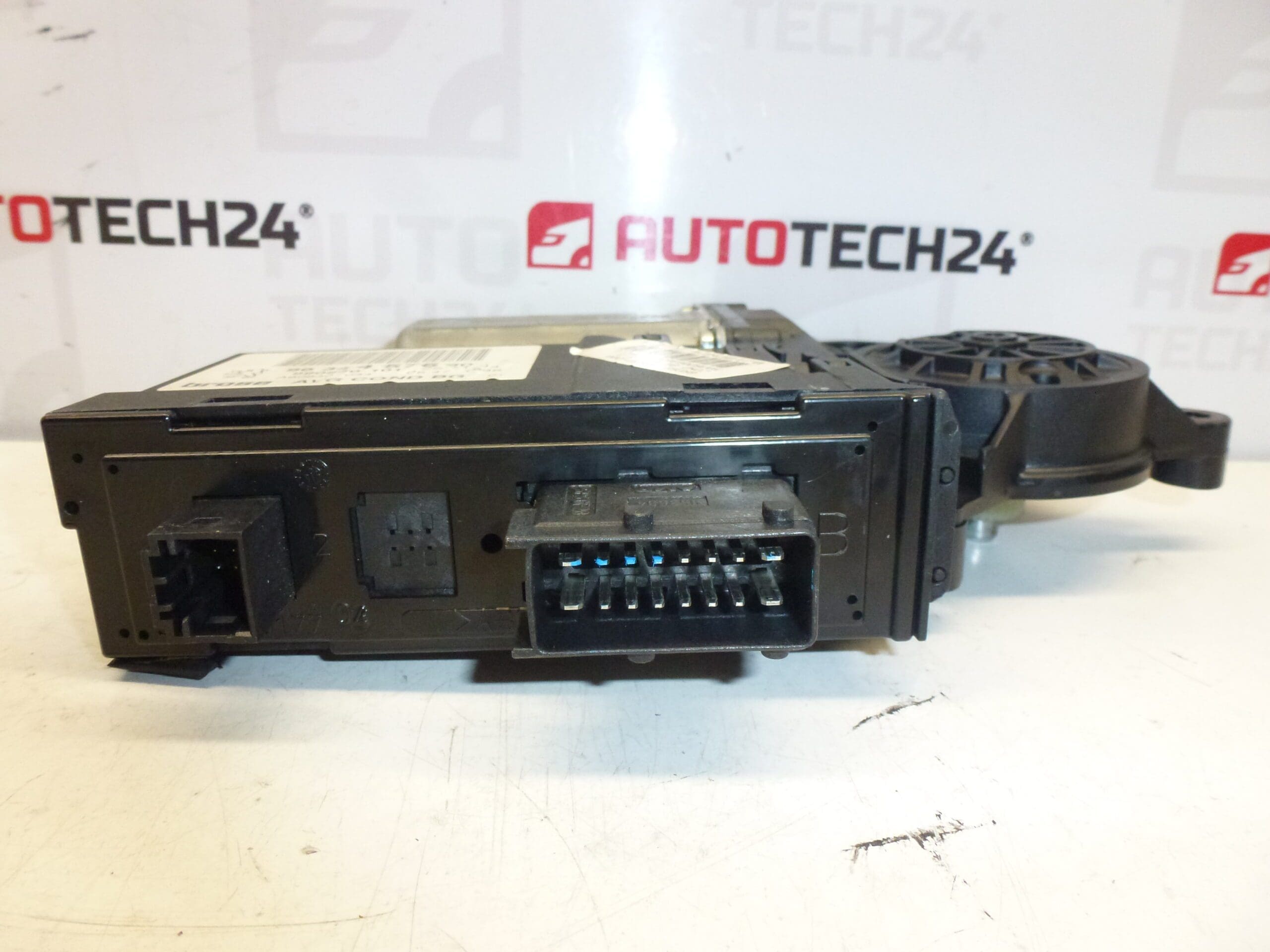 Motor za lijevi prednji podizač prozora Peugeot 307 9634457580 9221N5 - Slika 2