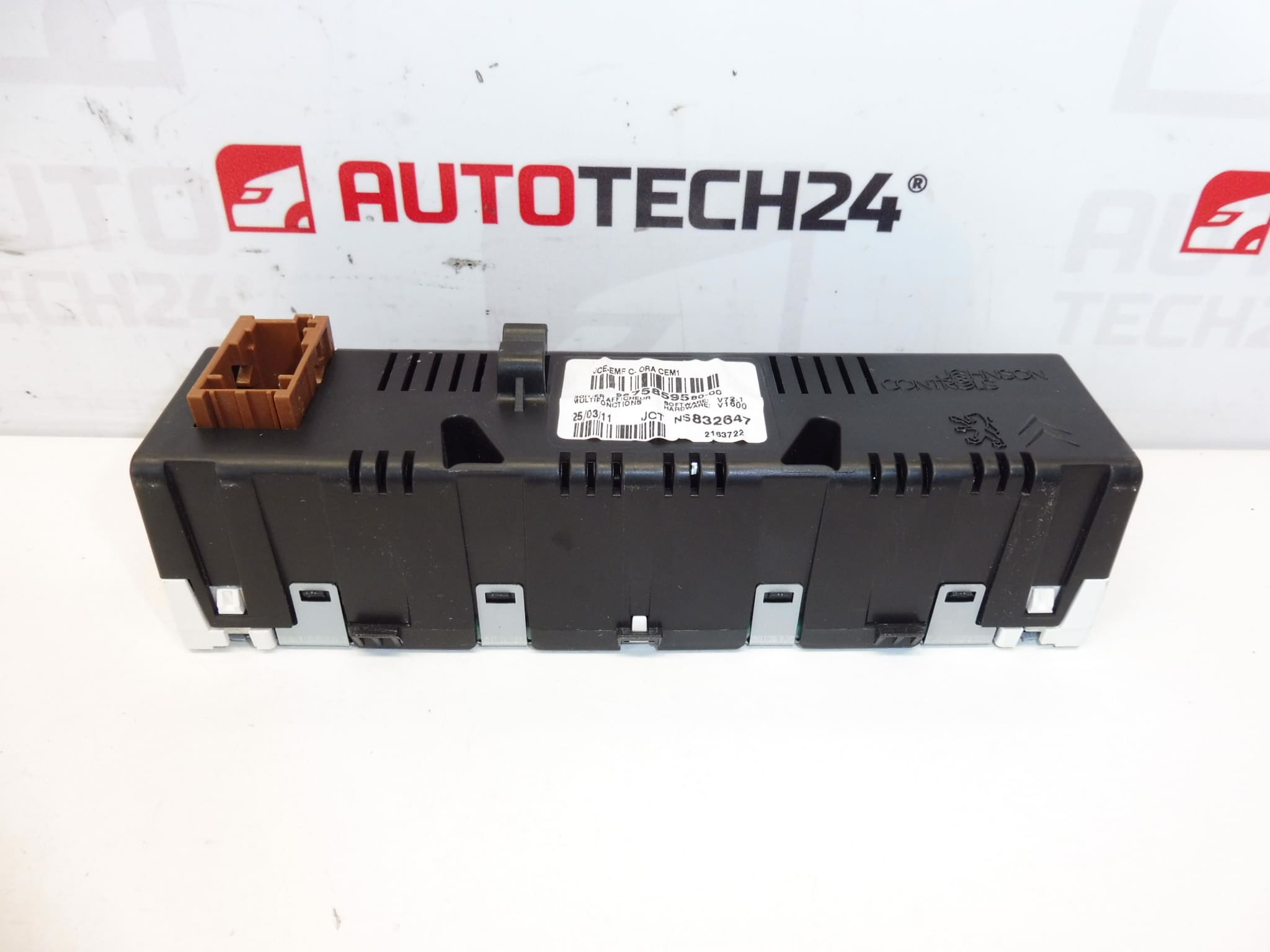 Radio jedinica za Peugeot 308 9675859580 1607240280 - Slika 2