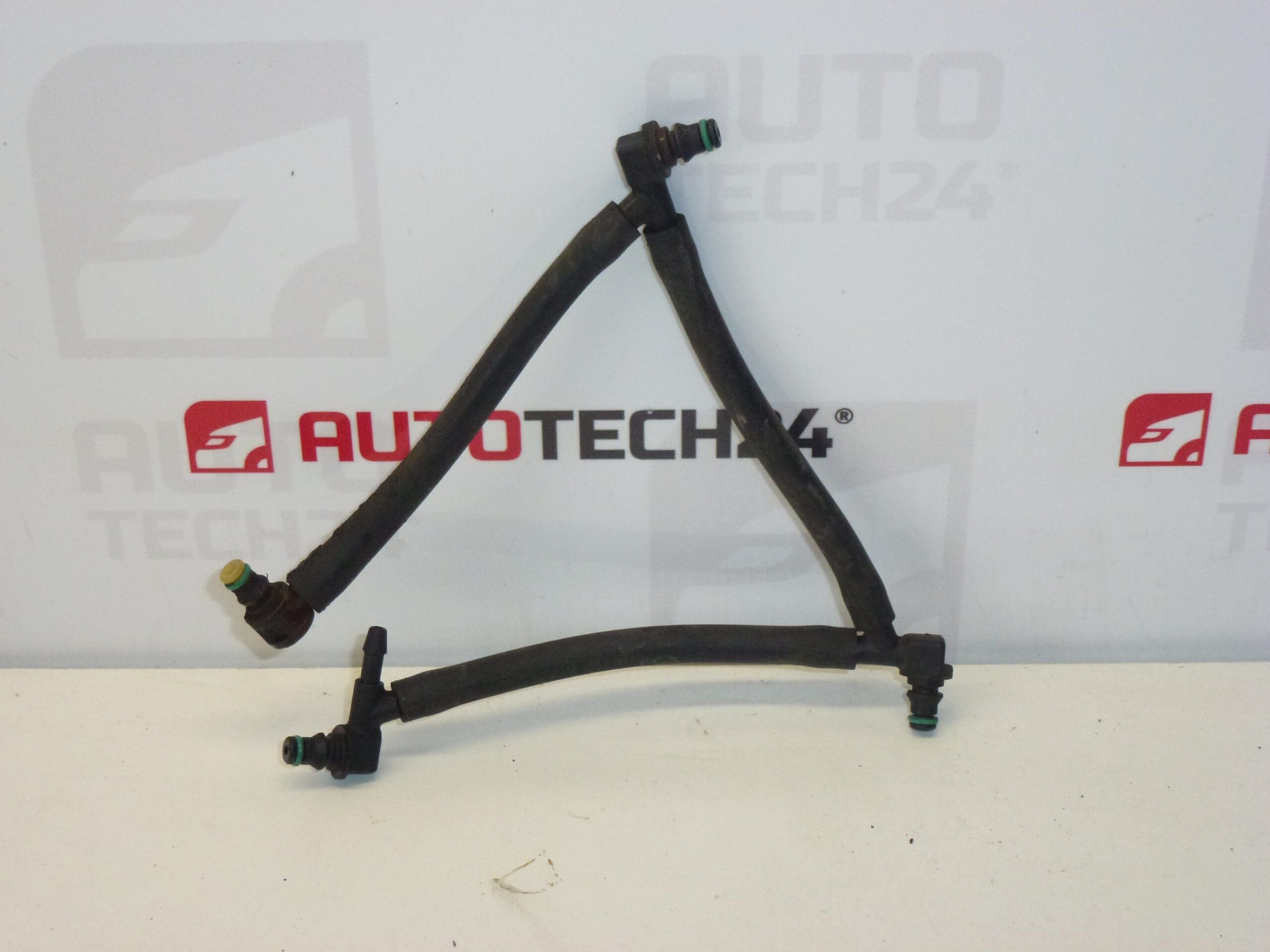 Crijevo za prelijevanje Citroën Peugeot 1574Q1 - Slika 2