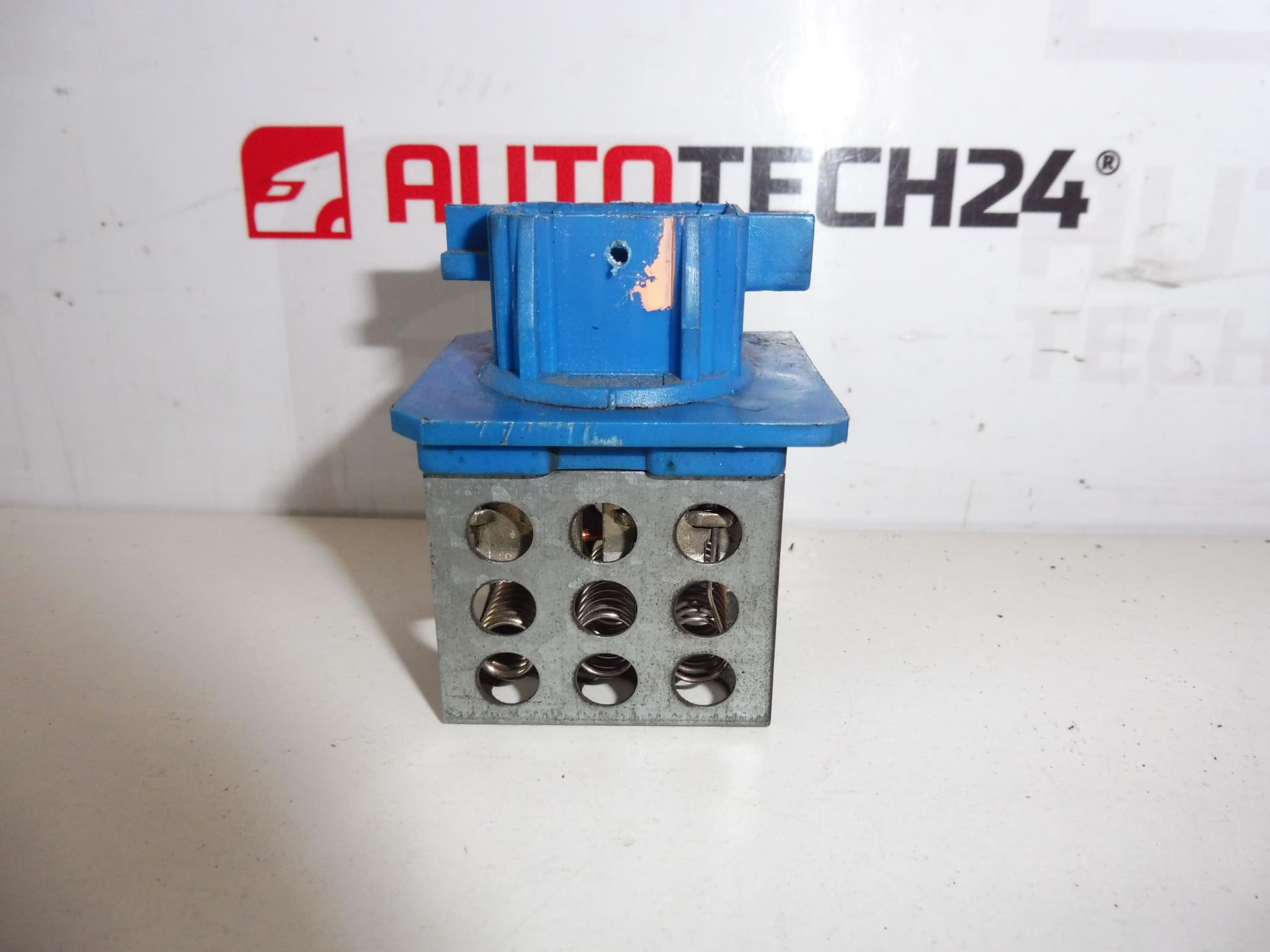 Regulator brzine ventilatora Citroën Peugeot 6450EP - Slika 2