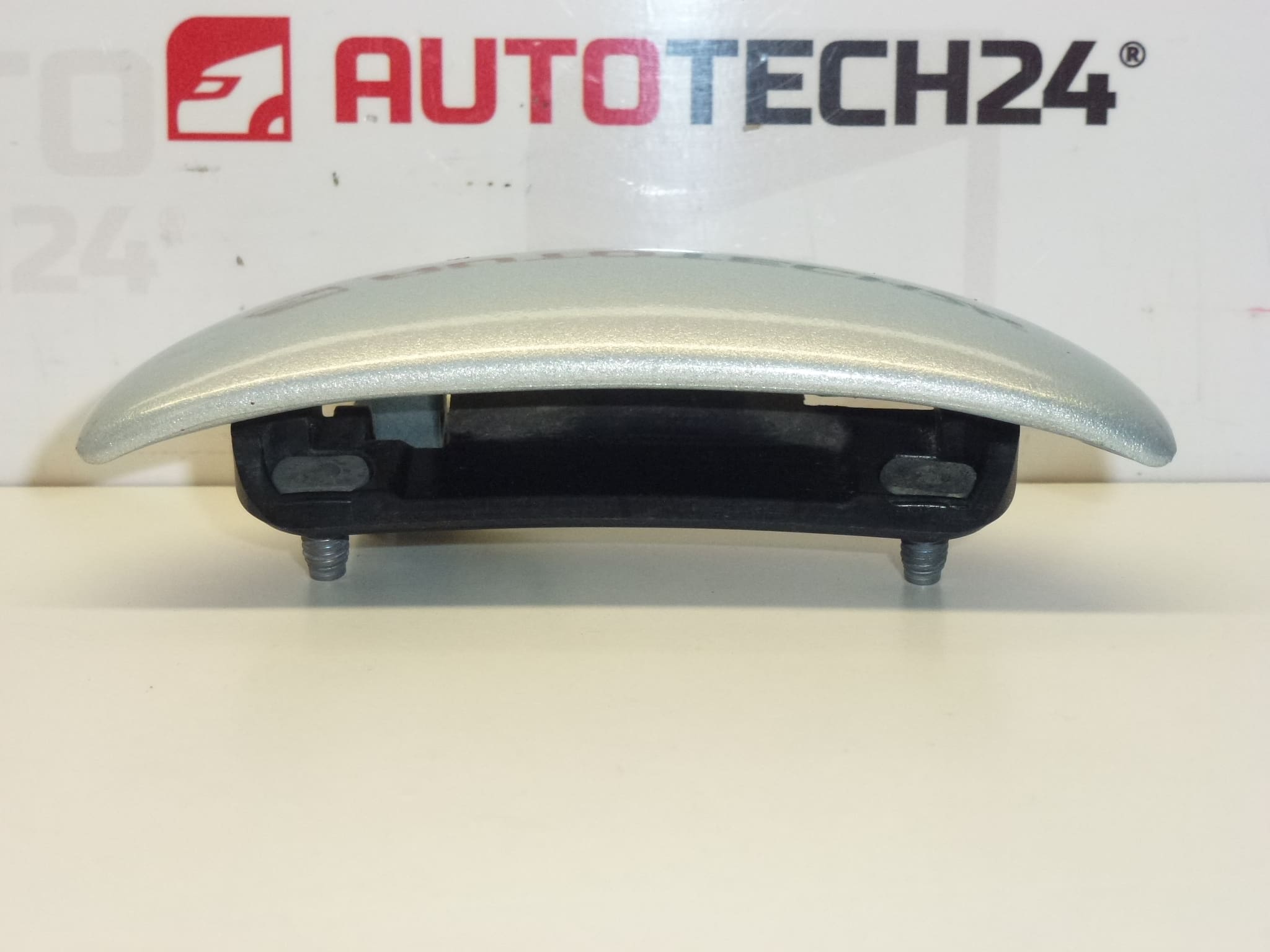 Kvaka desnih prednjih vrata Citroën C1 Peugeot 107 srebrnoplava - Slika 2