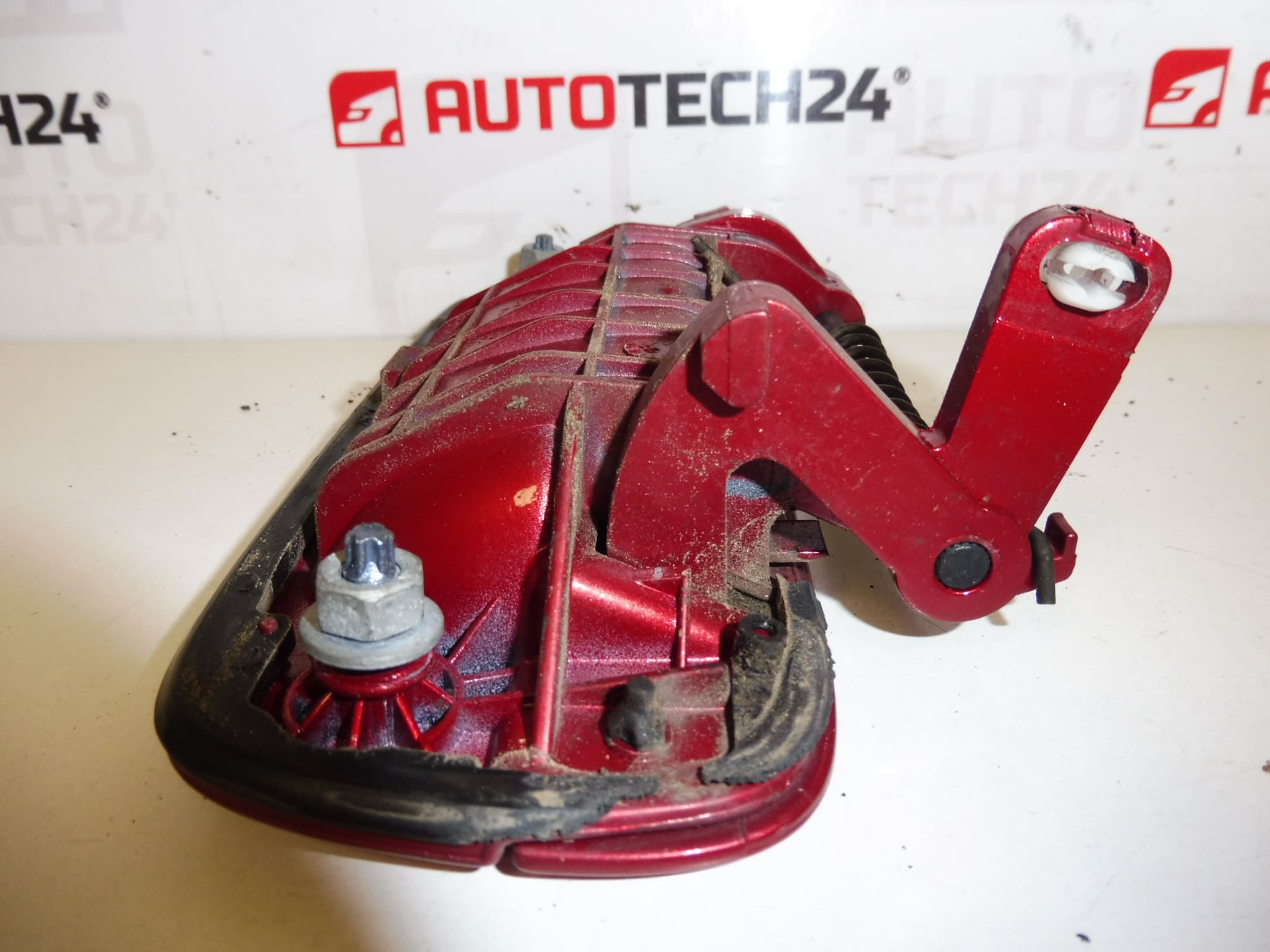 Kvaka lijevih stražnjih vrata Peugeot EKQD 9101H4 9621859477 - Slika 2