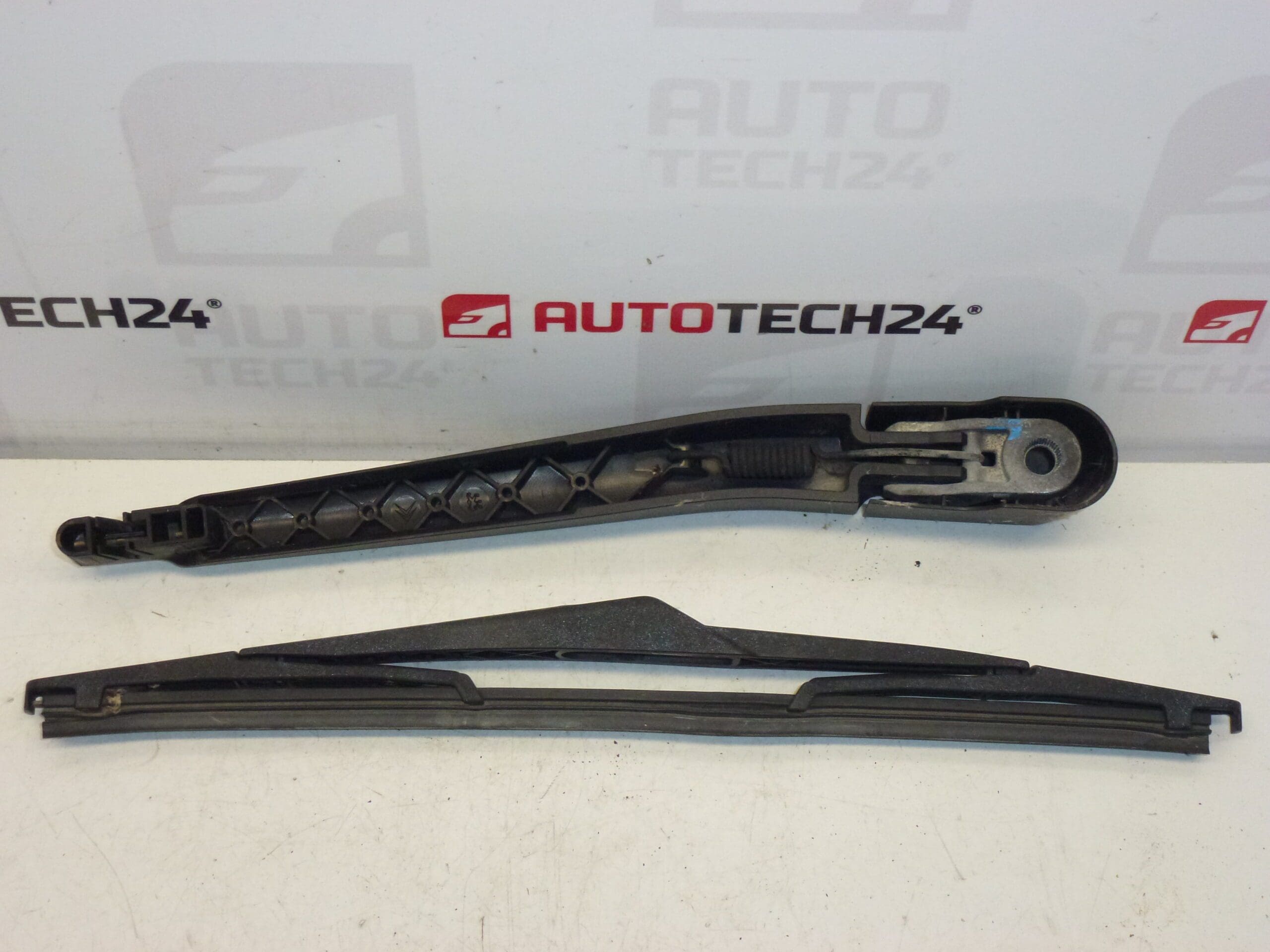 Stražnja ručka brisača Citroën C4 6429X8 - Slika 2