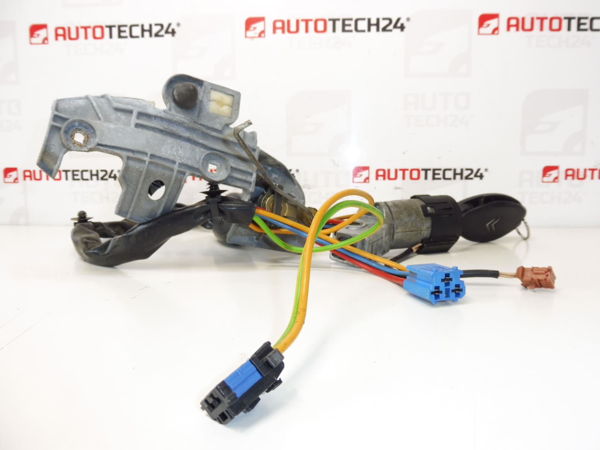 Set brave + 2 tipke Citroën C5 01-07 4162Z0 4162CE - Slika 2