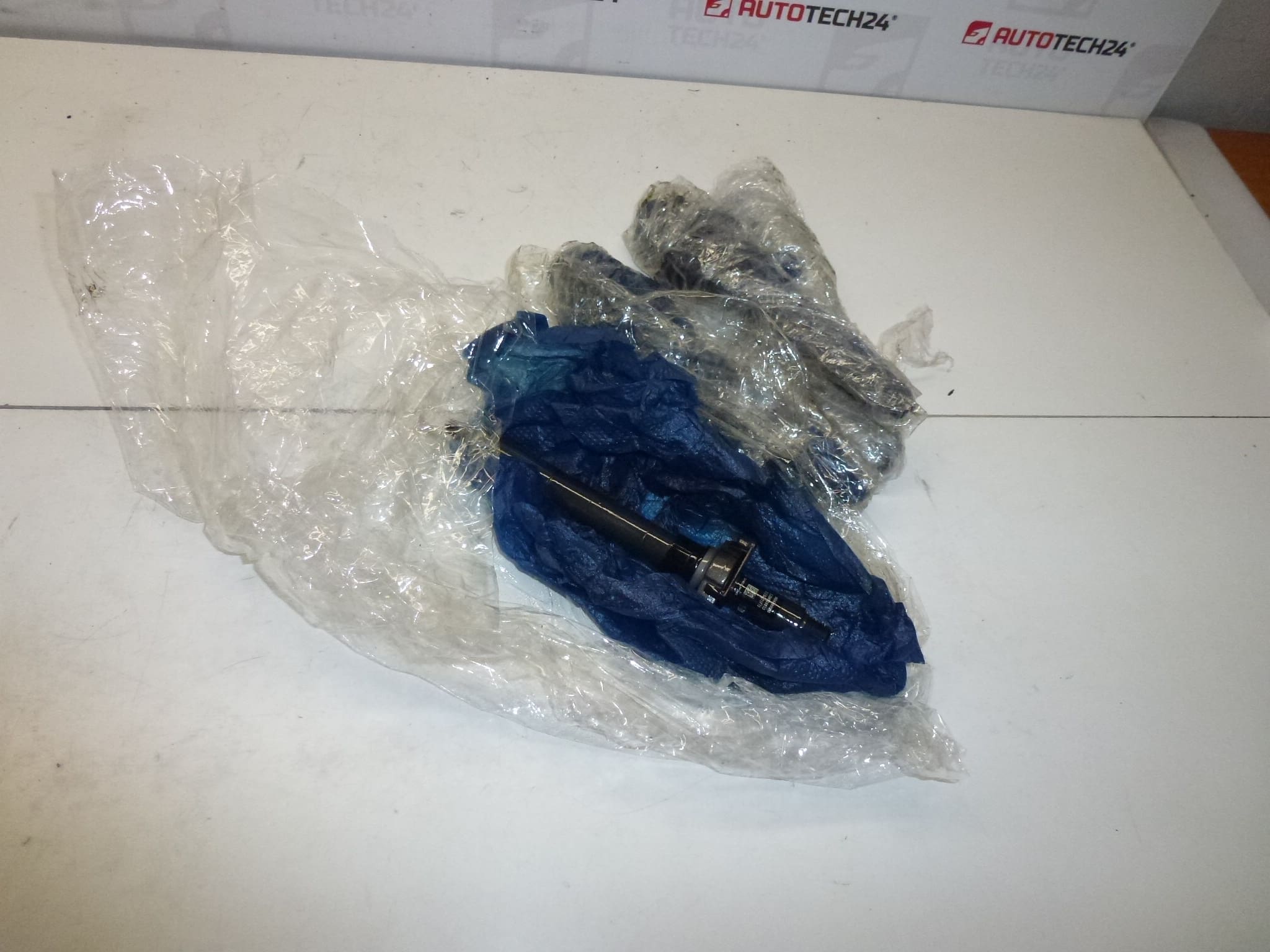 Set od 4 injektora DELPHI 2.0 HDI 9650 638 998 0 1980K3 - Slika 2