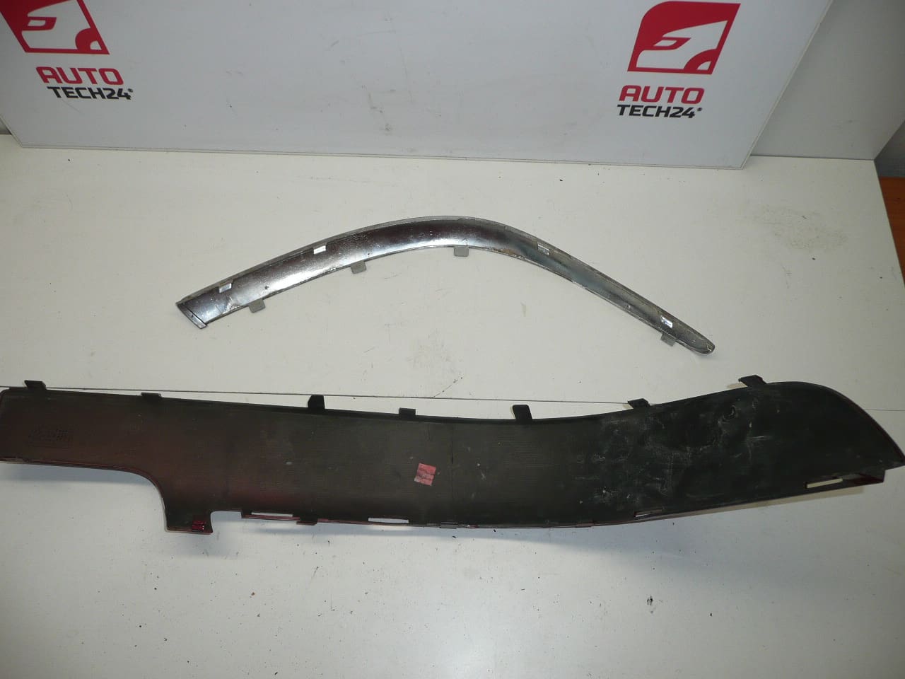 Odbojnik lijevog branika Citroën Xsara Picasso 7452CK - Slika 2