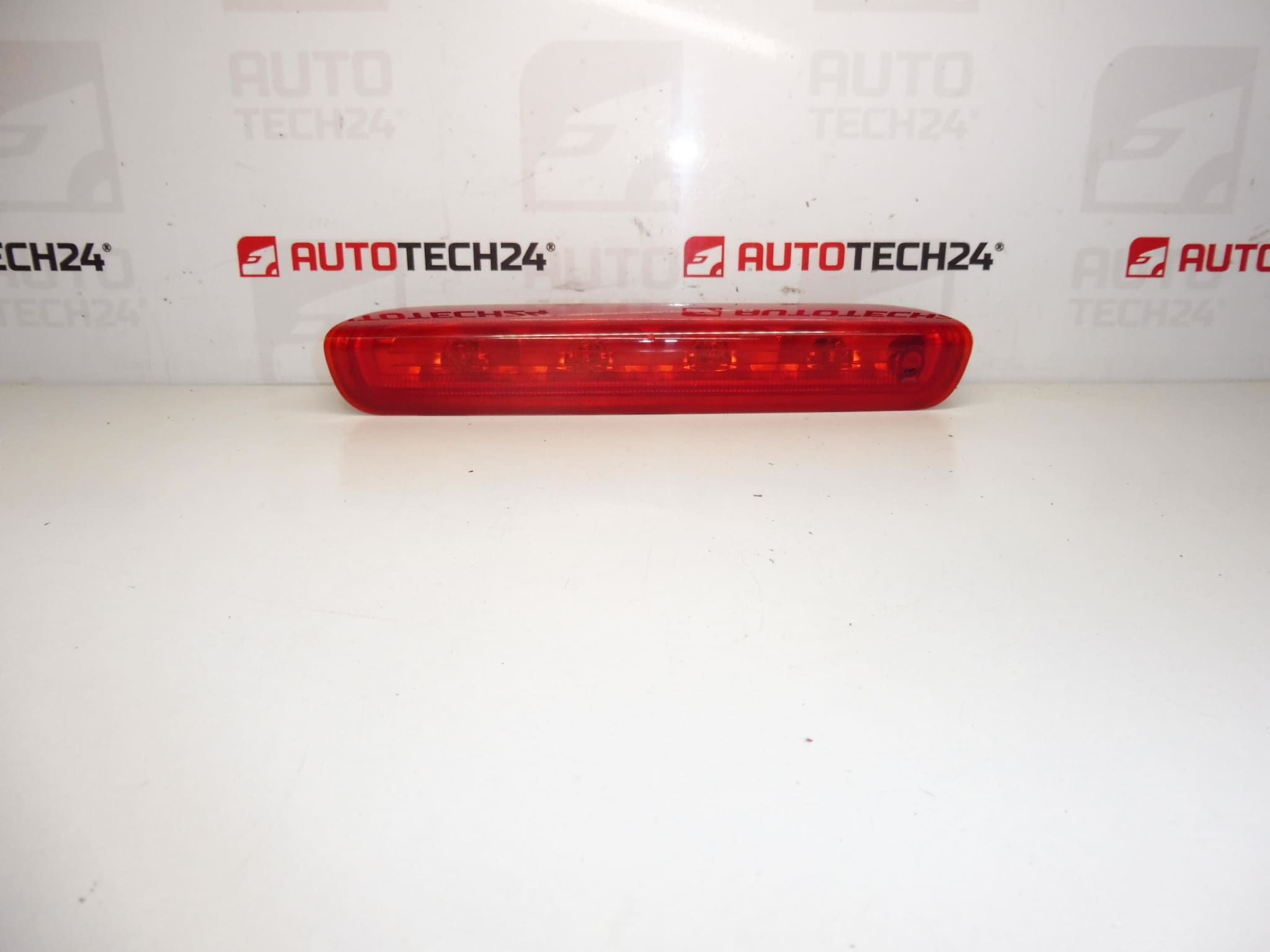 Treće stop svjetlo Citroën C3 Picasso 6351GK