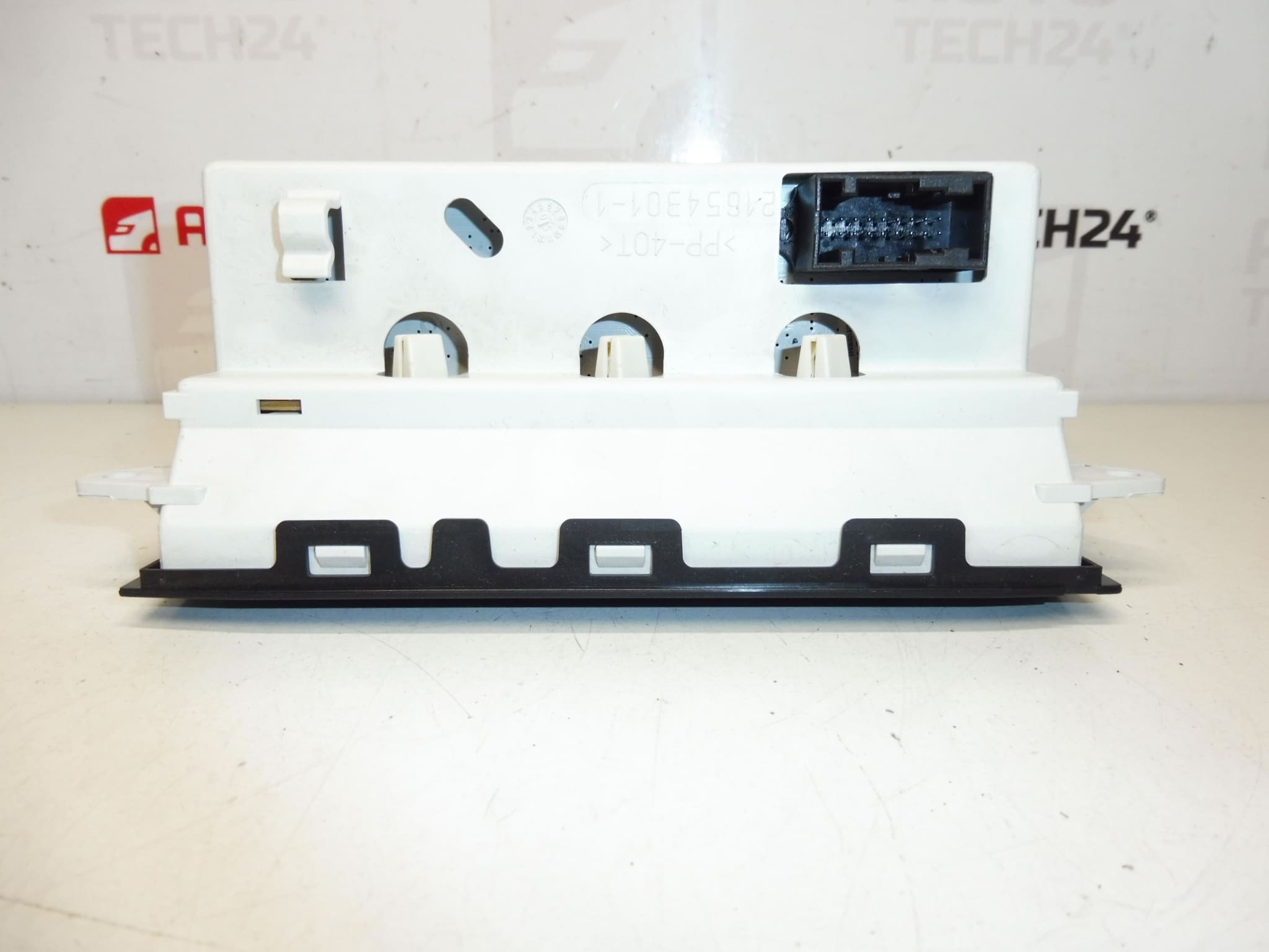 Zaslon radija i palubnog računala za Peugeot 1007, broj dijela 9648634177 / 6563XE - Slika 2