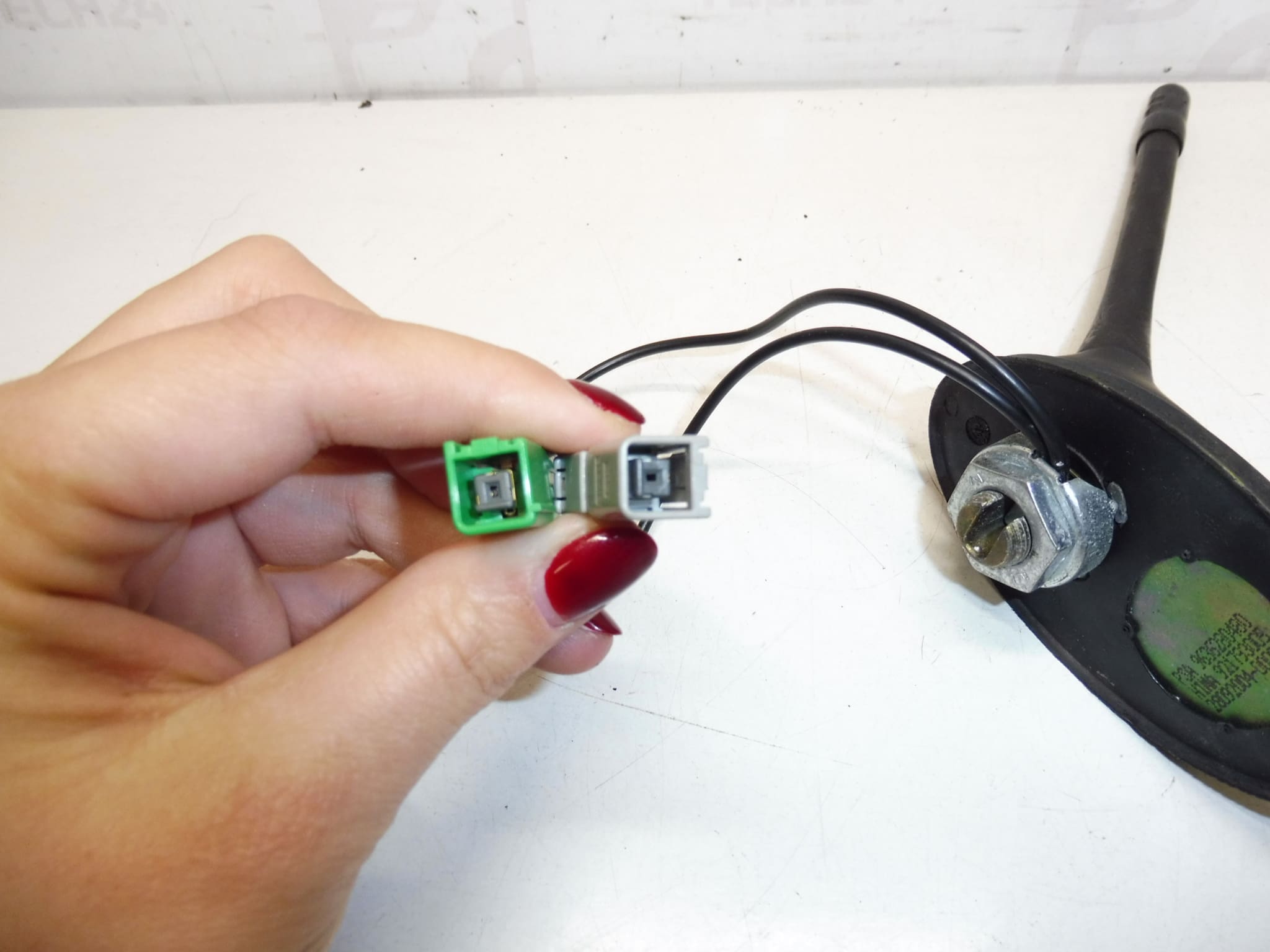 Antena Citroën Peugeot 9636280480 - Slika 2