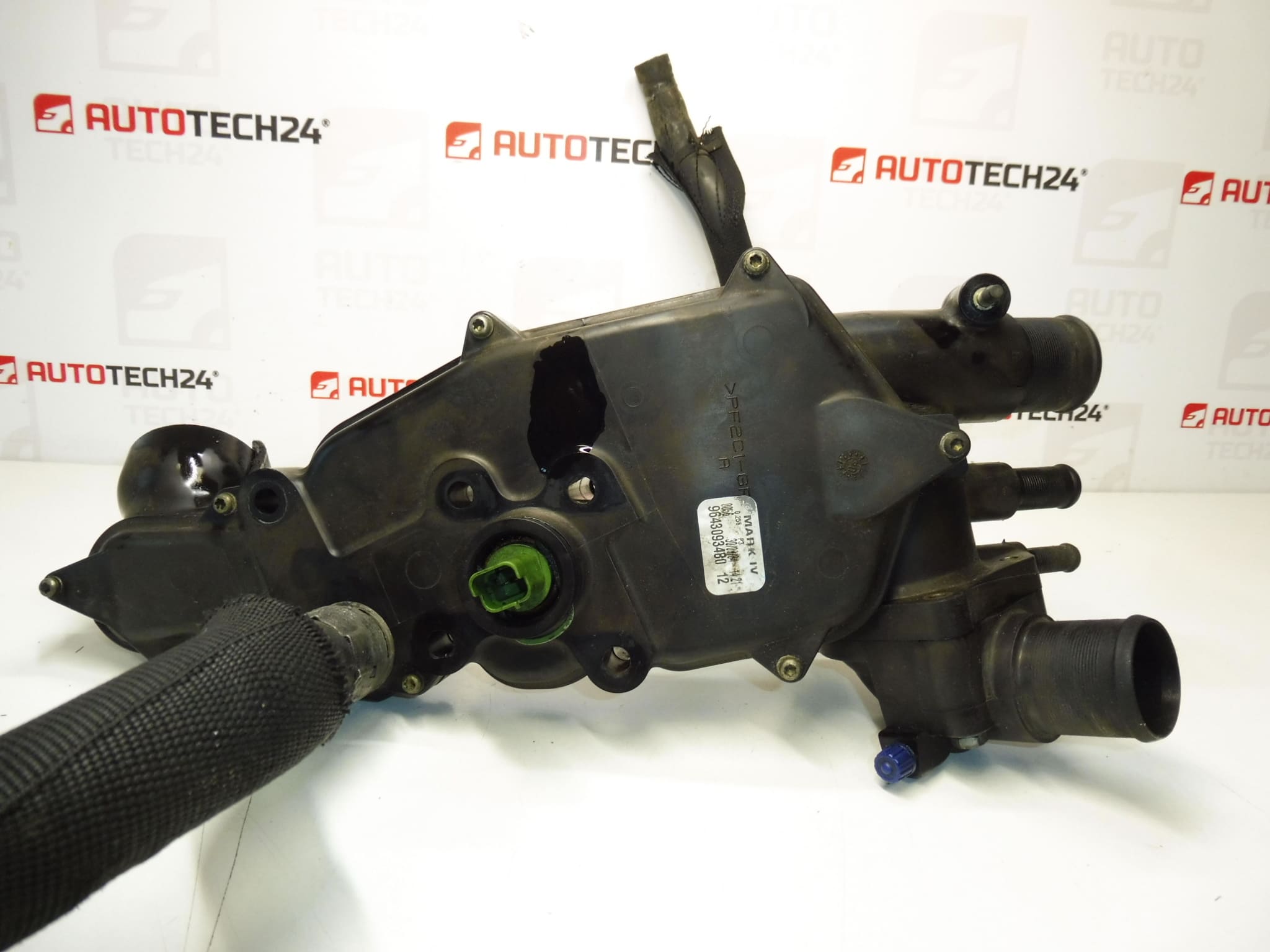Kućište termostata za Citroën i Peugeot 2.2 HDi 9643093480 1336W6 - Slika 2