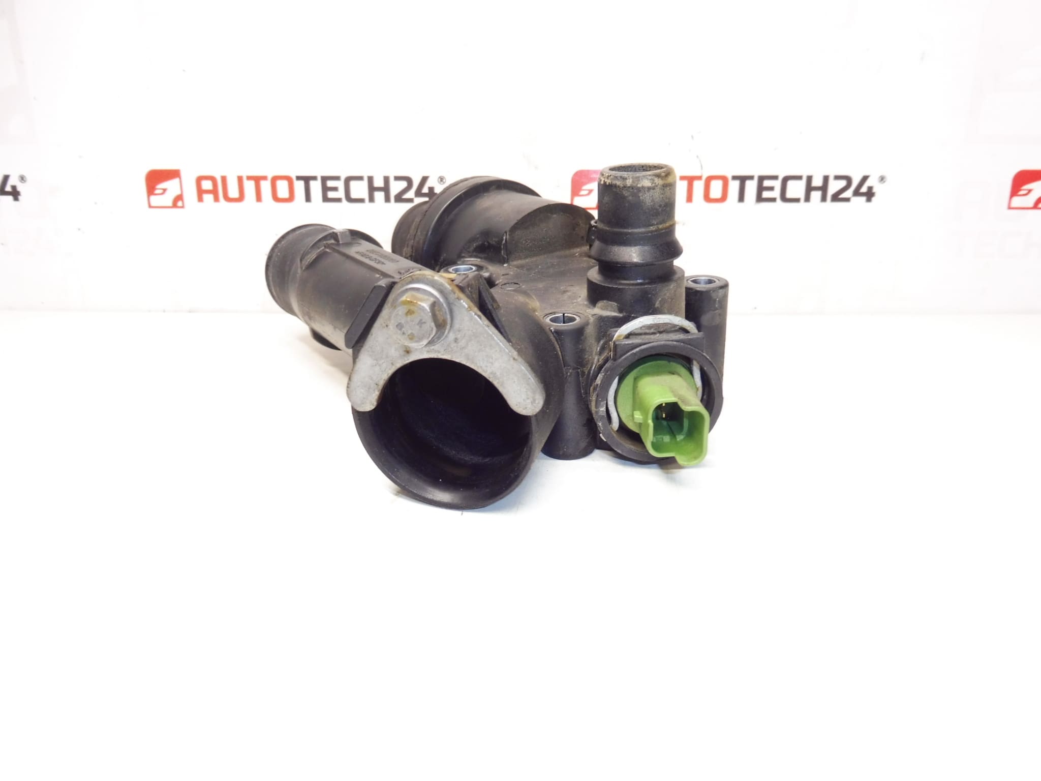 Poklopac termostata 2.2 HDi 125 kW Citroën/Peugeot 9657182080 1336Z4 - Slika 2