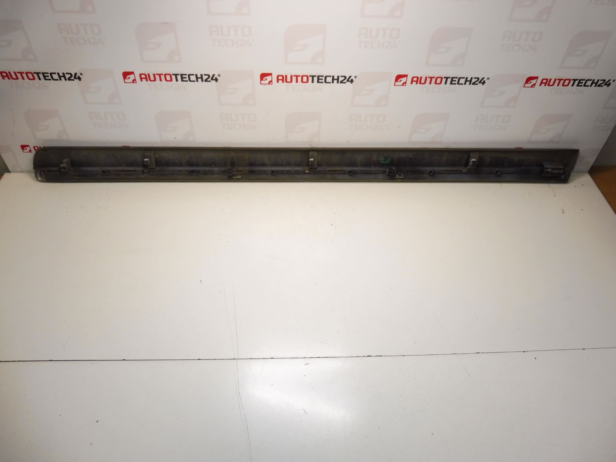 Vodilica desnih stražnjih vrata za Citroen C8 i Peugeot 807 KTQ 1401029677 8546W3 - Slika 2