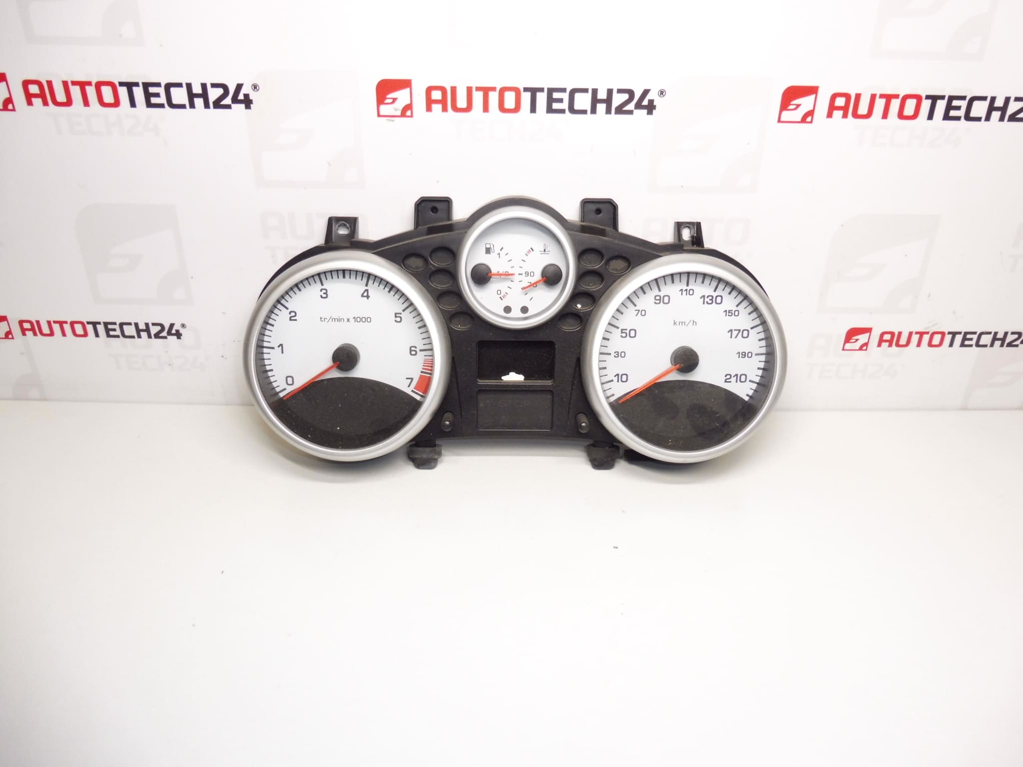 Brzinomjer Peugeot 206+ 121000 km 9673798980 6103HG