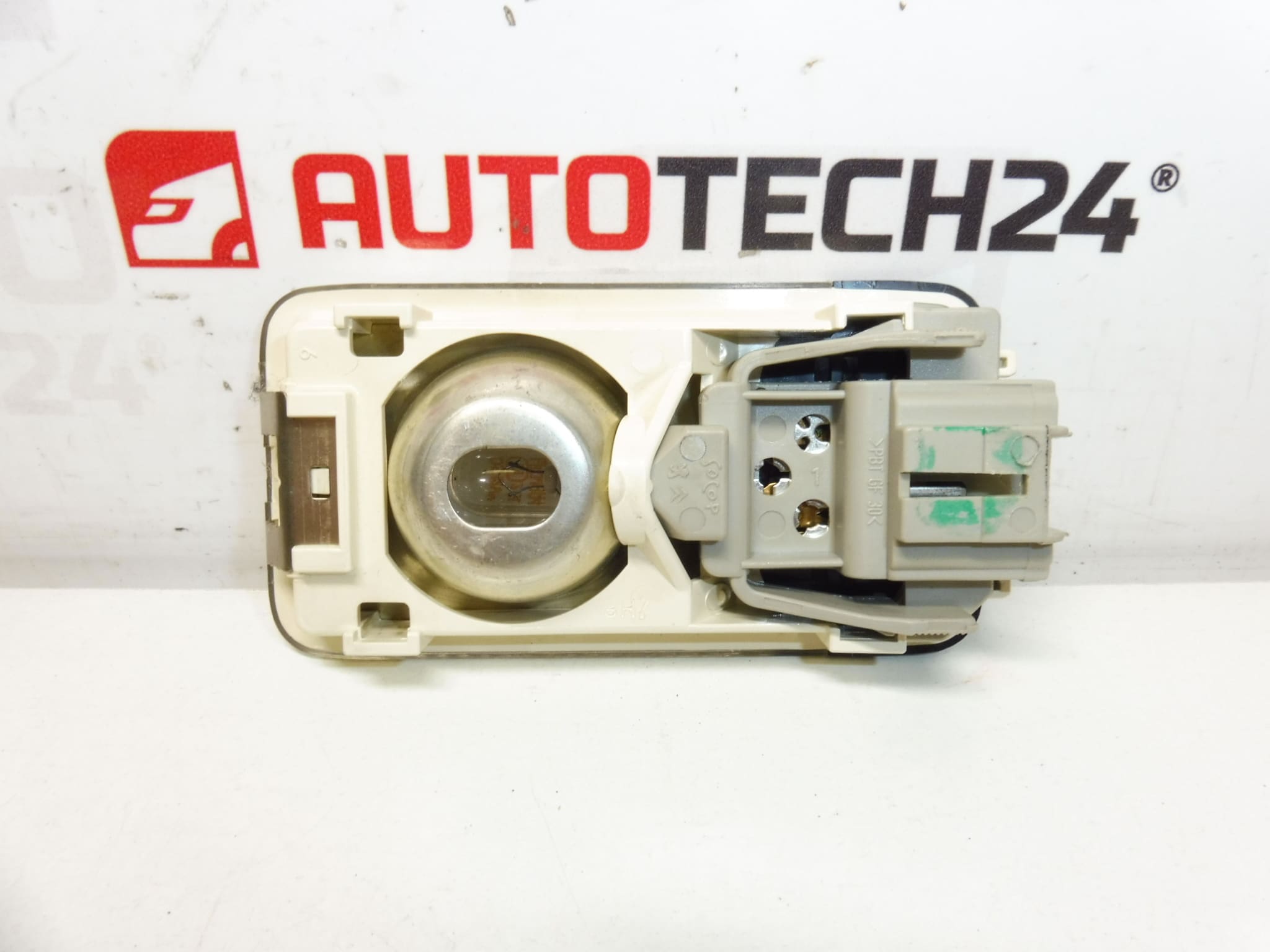 Plafonjera prednja Citroën Peugeot 6362P3