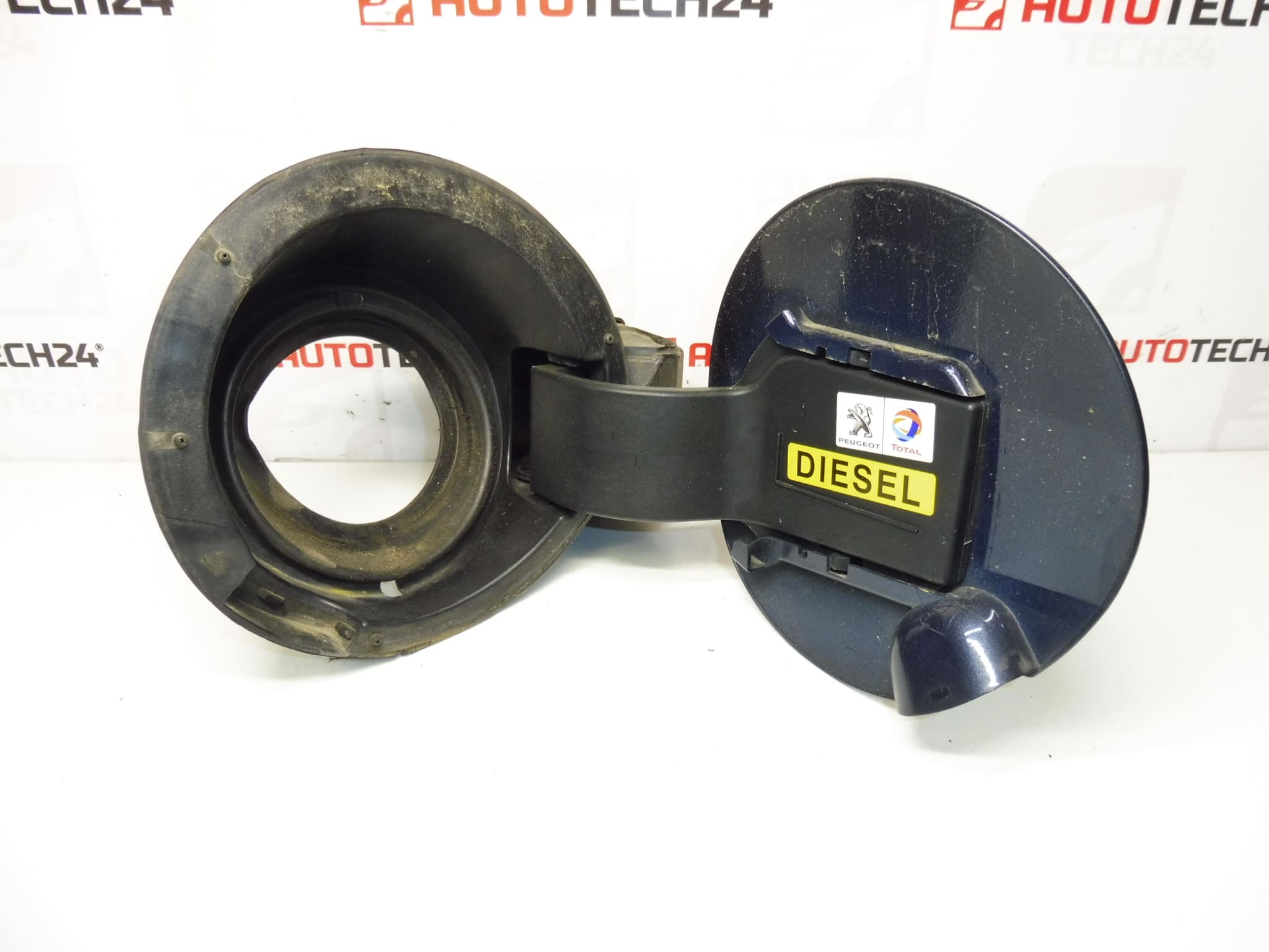Poklopac poklopca rezervoara KGNC Peugeot 308 1517G5 1518C9