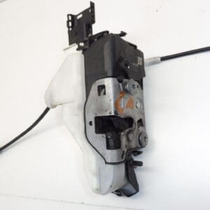 Brava prednjih lijevih vrata Peugeot 308 9135GZ A04001 732075