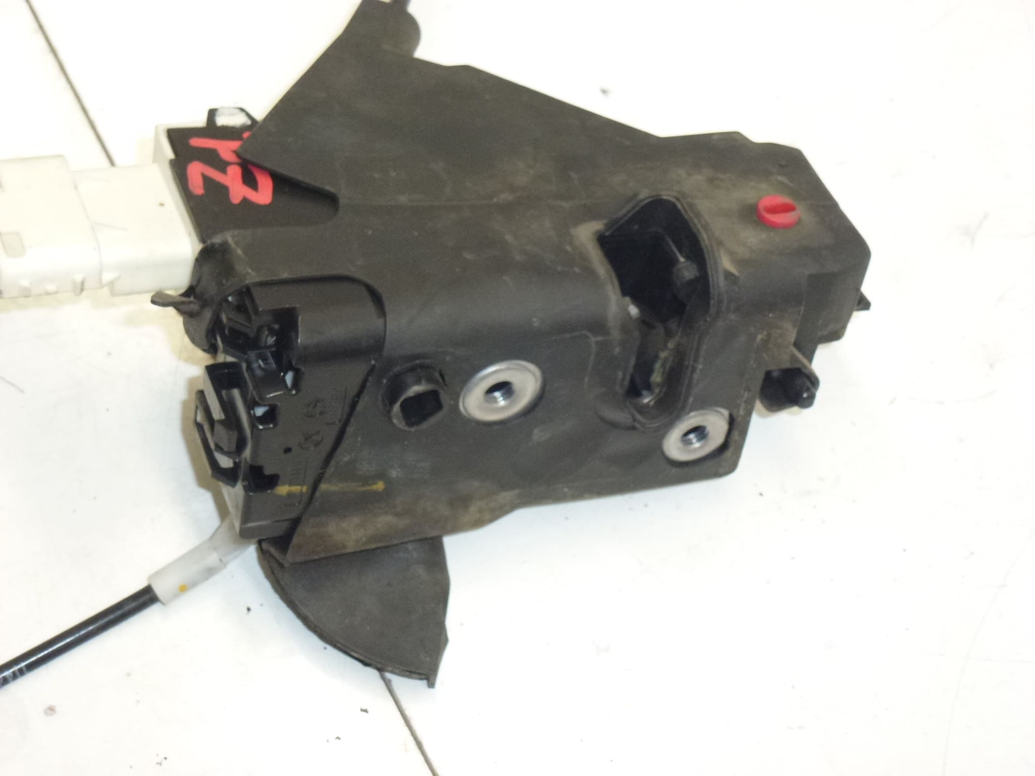 Električno zaključavanje desnih stražnjih vrata Peugeot 407 9686691880 9138V0 - Slika 2