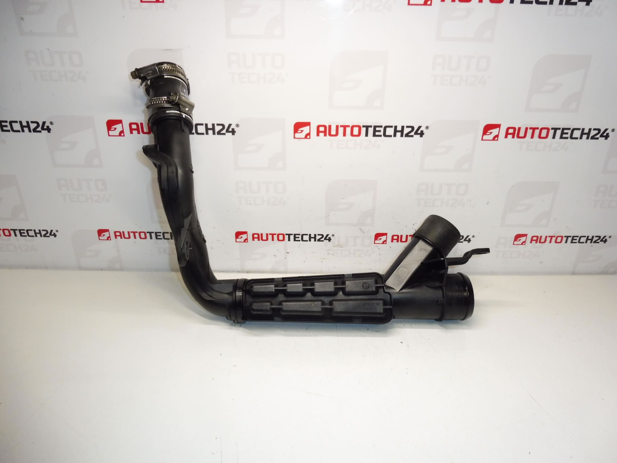 Priključak Air Turbo Citroën Peugeot 2.0 HDI 1440151480 0382RS