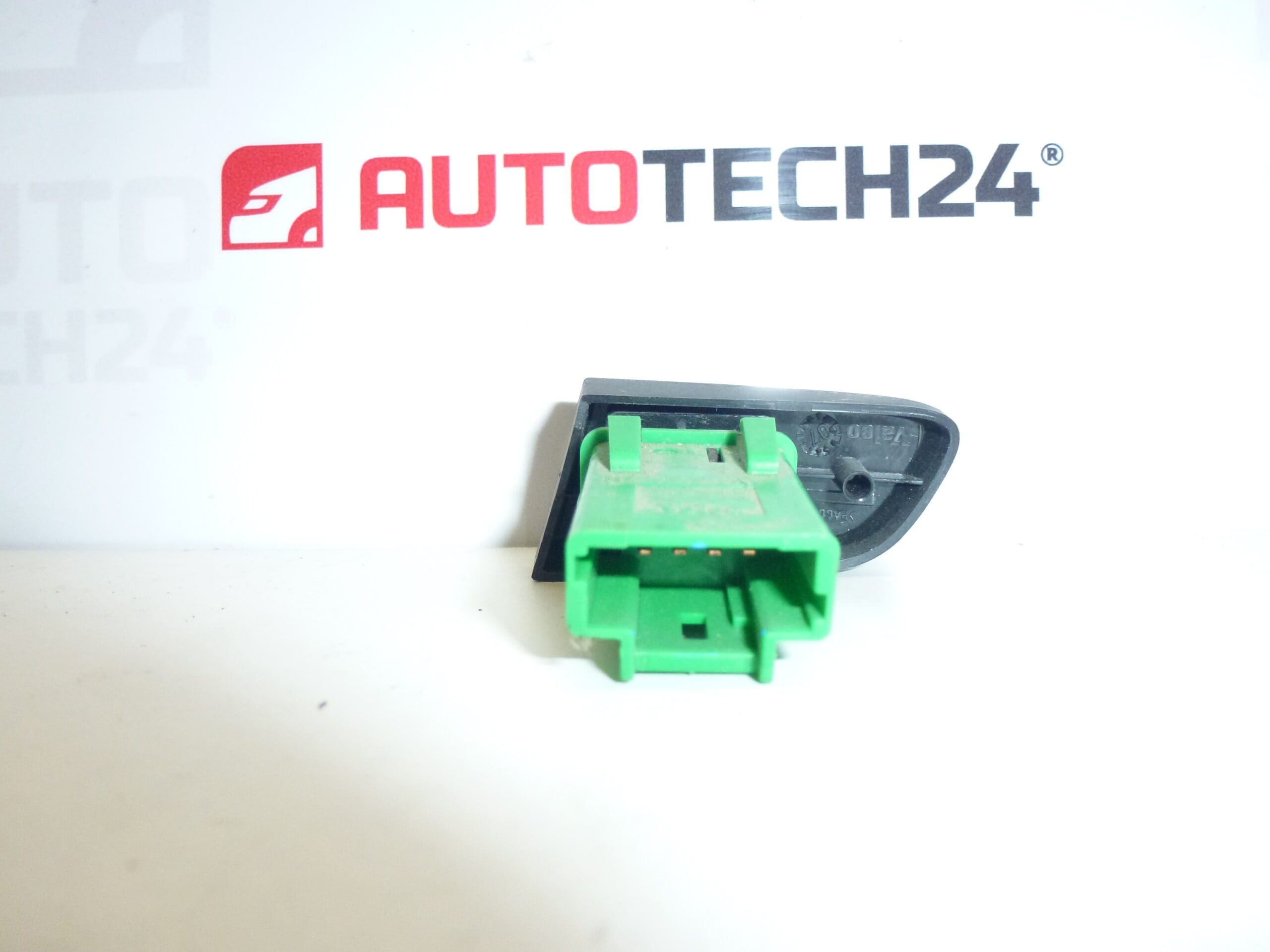 Izvorni Citroën C1 Peugeot 107 84790-0H010 654612