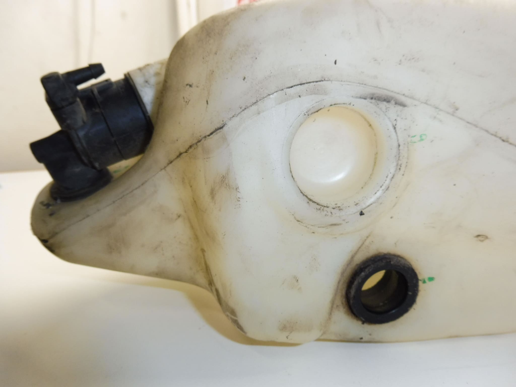 Spremnik za pranje Citroen Peugeot 607 9638831080 9638831180 643198