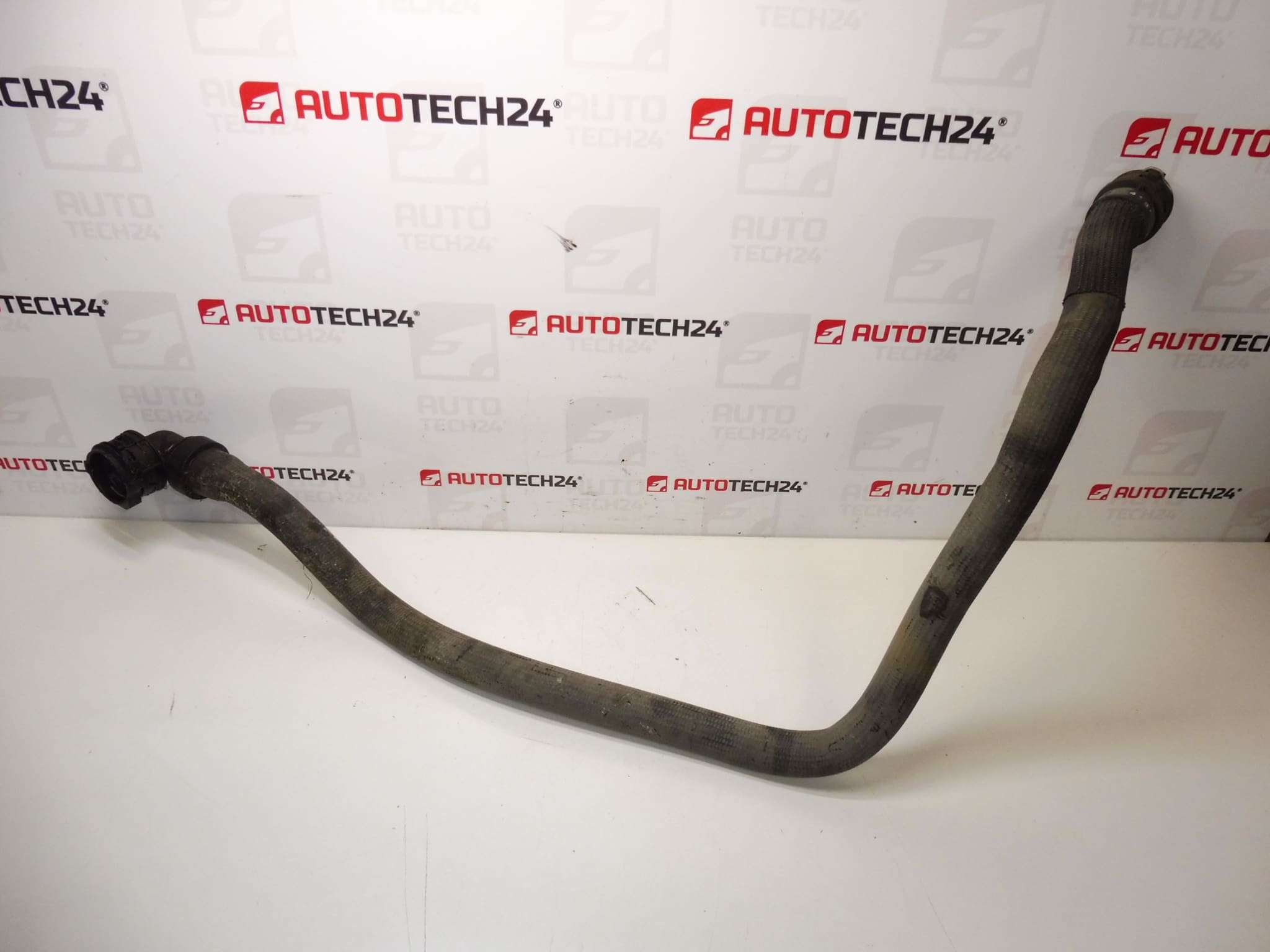 Cijev za vodu 1.5 HDI Citroën Peugeot 9812441980