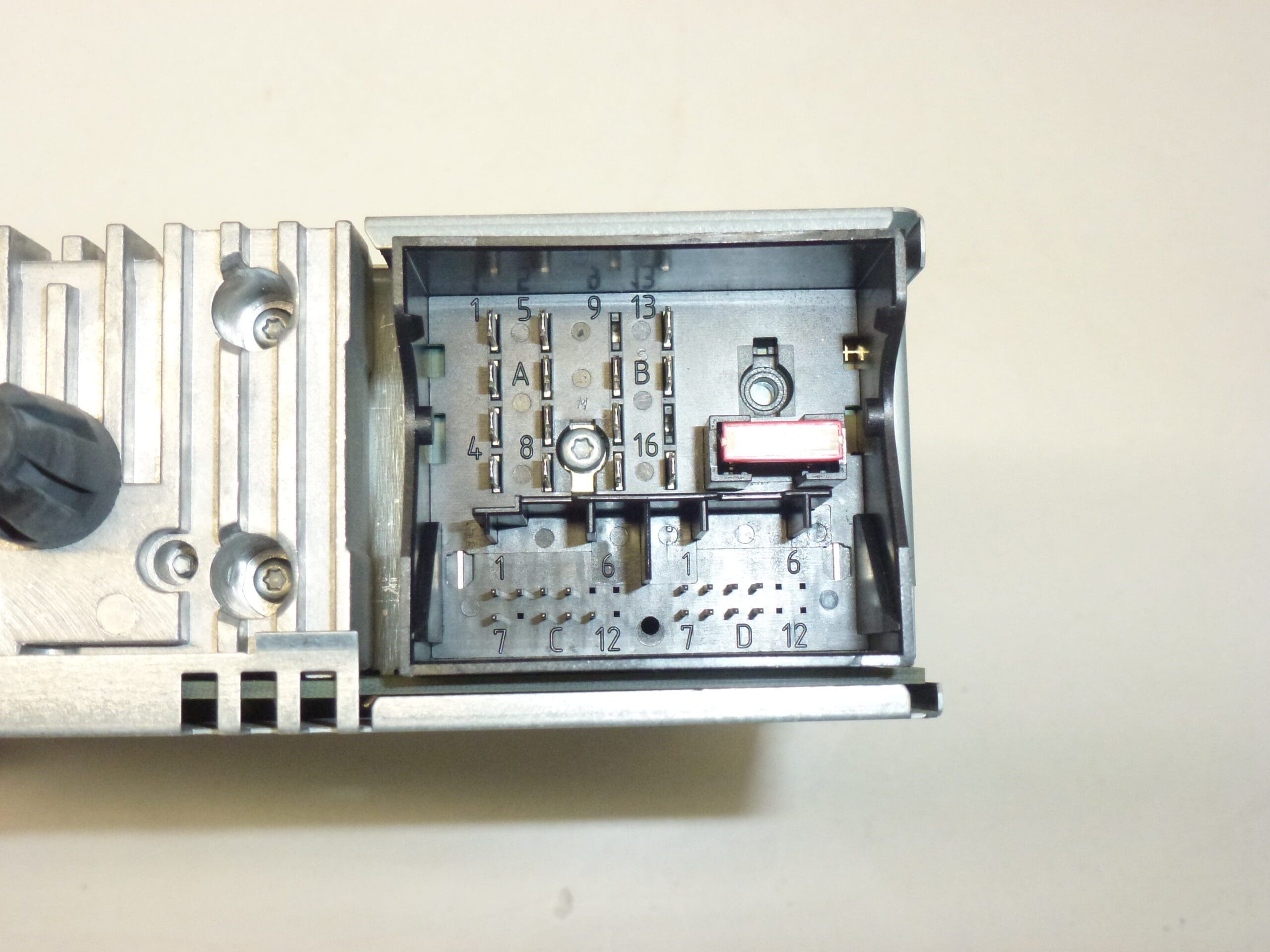 Radio CD Citroën Peugeot 9664769977 - Slika 2